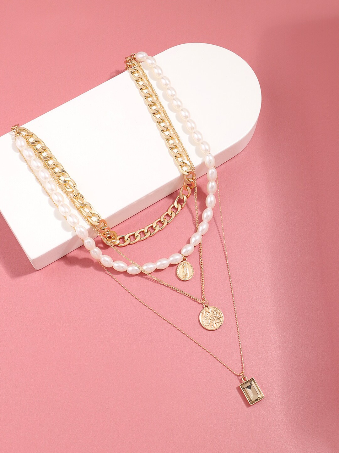 

SOHI Gold-Plated Necklace