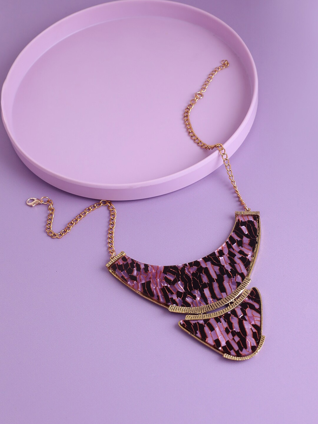 

SOHI Gold-Plated Necklace