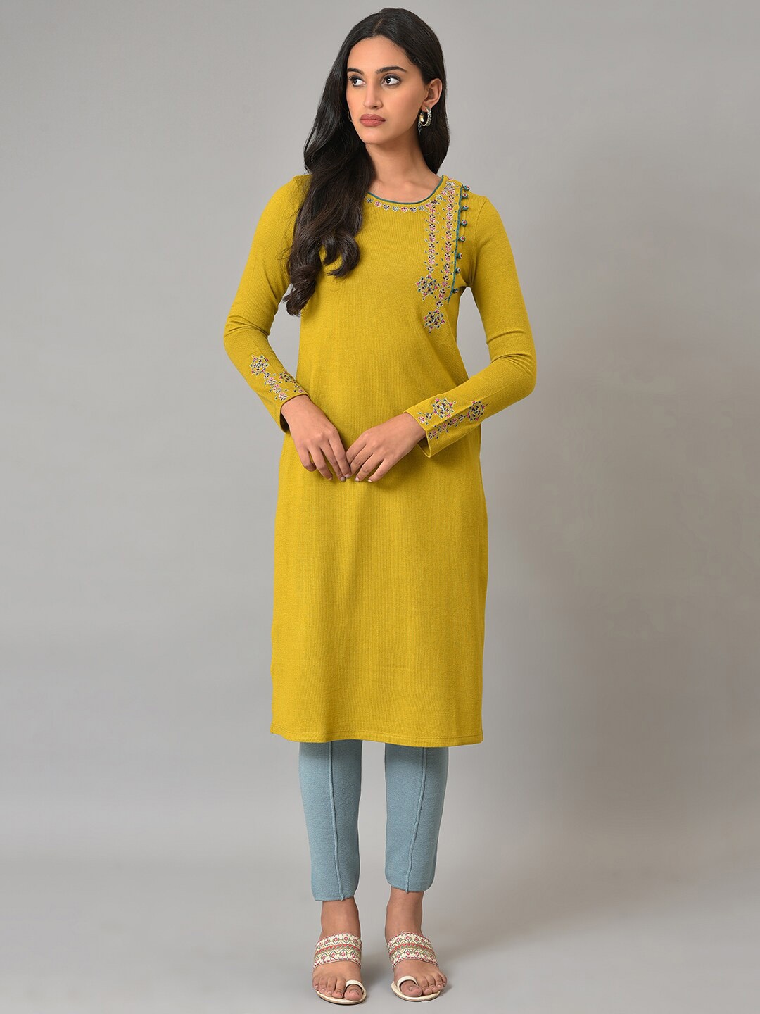 

W Thread Work Kurta, Green