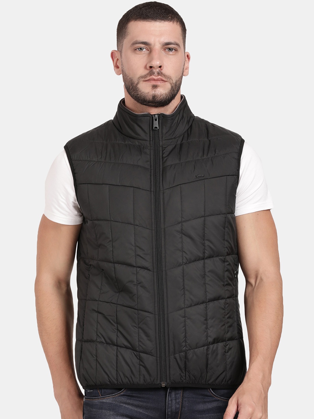 

t-base Men Solid Sleeveless Padded Jacket, Black
