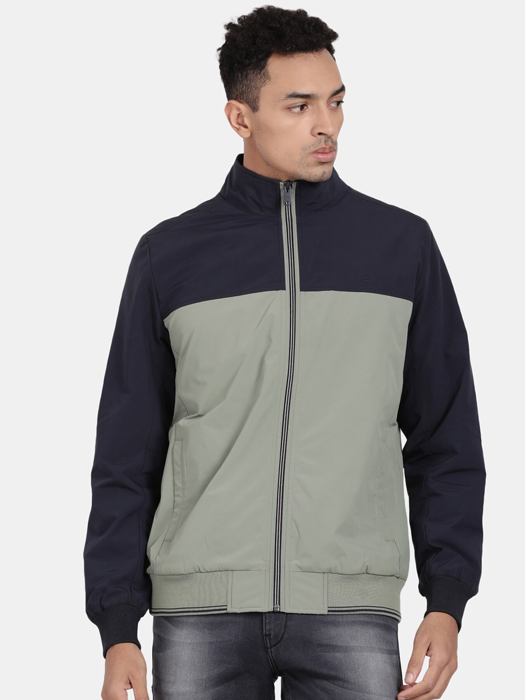 

t-base Men Colourblocked Windcheater Sporty Jacket, Green