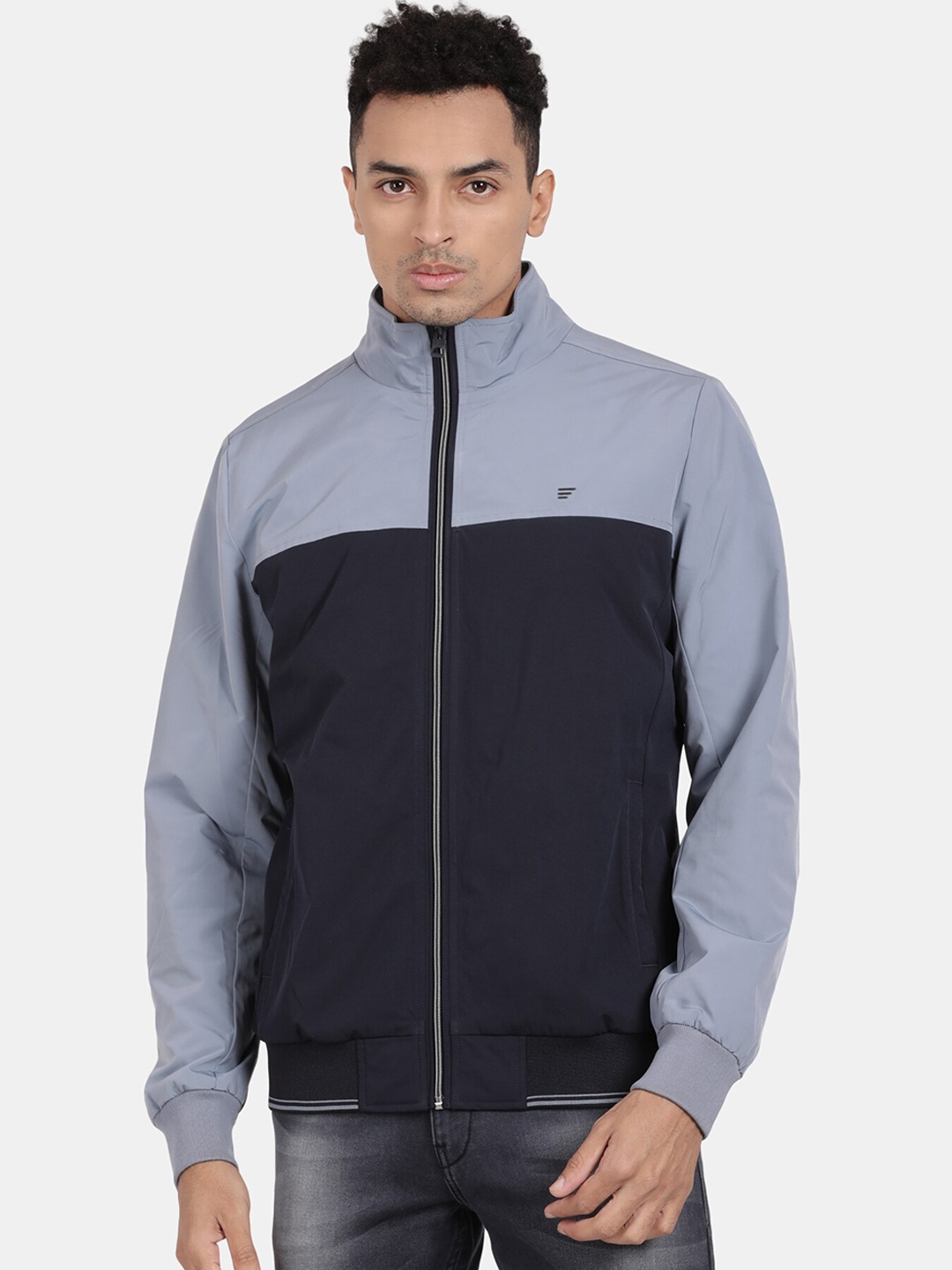 

t-base Men Colourblocked Windcheater Sporty Jacket, Navy blue