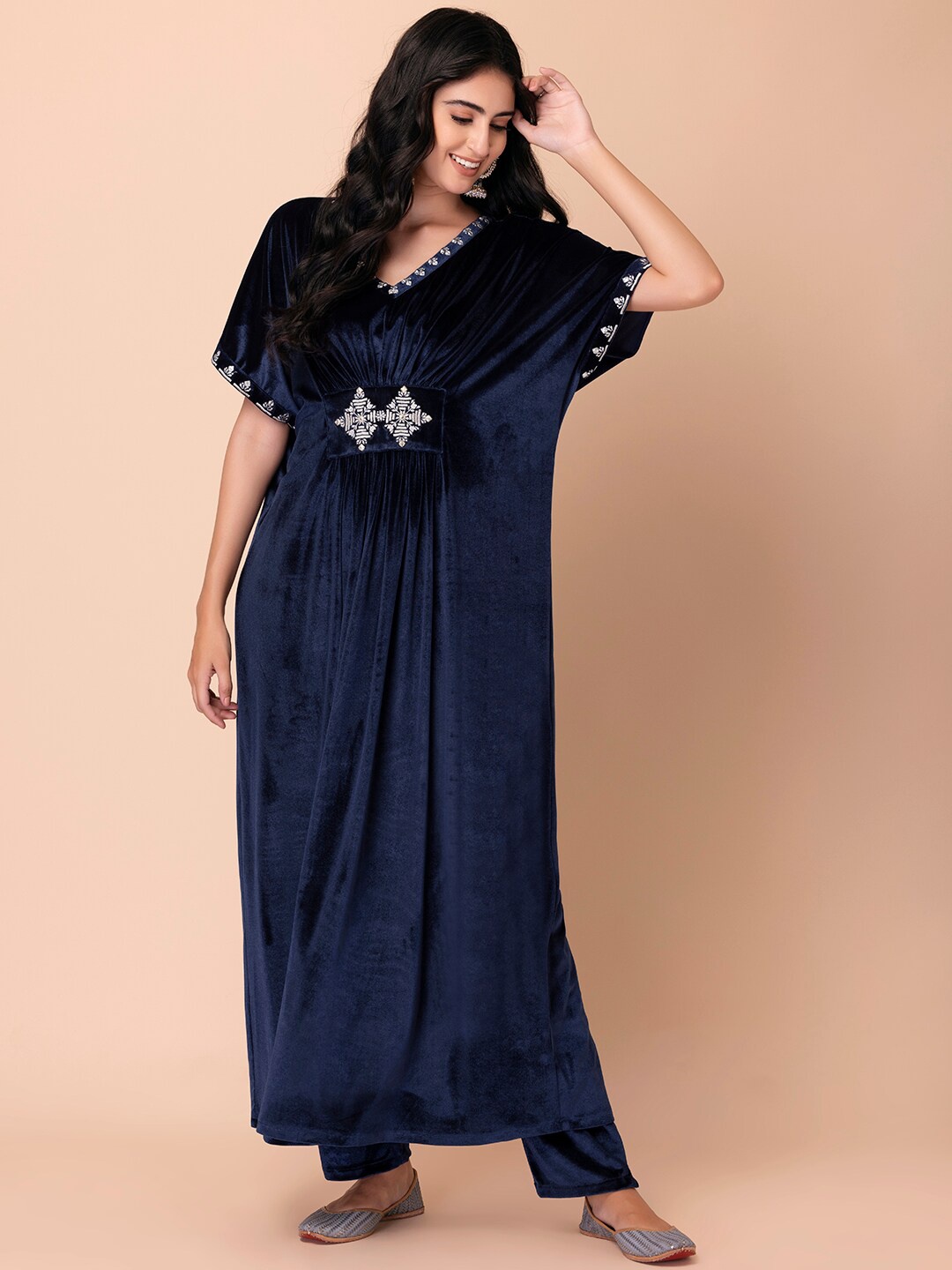 

INDYA Women Velvet Kaftan Kurta, Navy blue