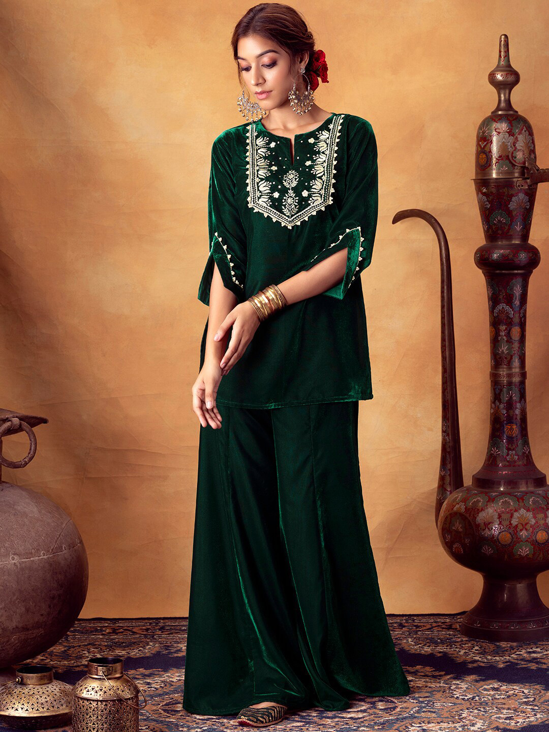 

INDYA Women Floral Yoke Design Thread Work Velvet Kurta with Palazzos, Green