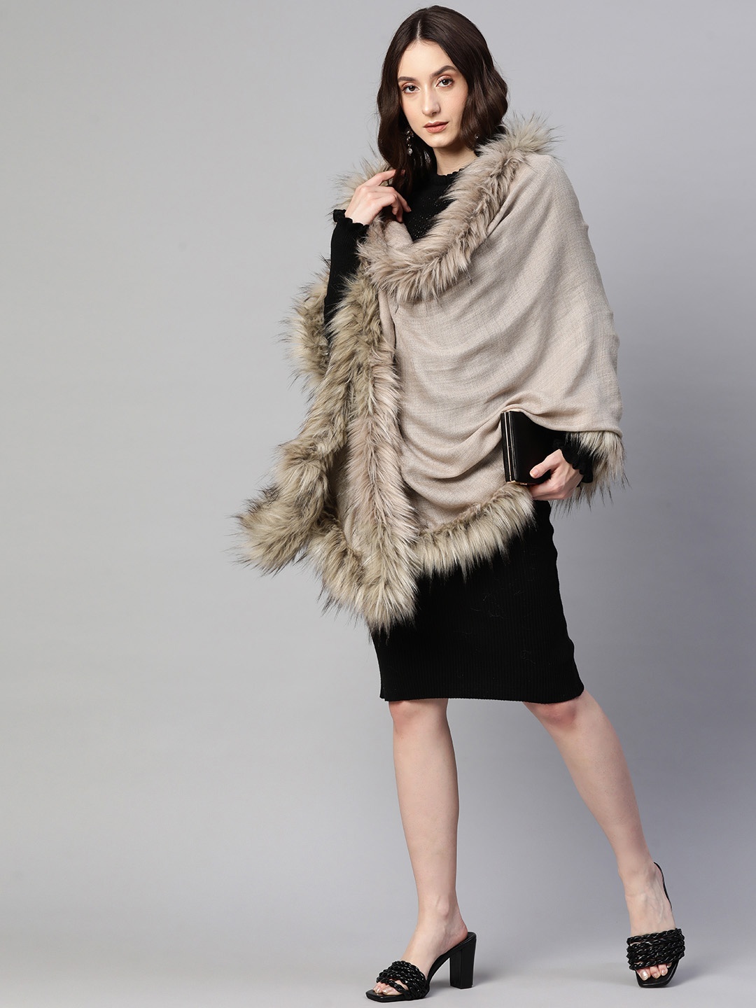 

MODARTA Wool Winter Shawl with Fur, Beige