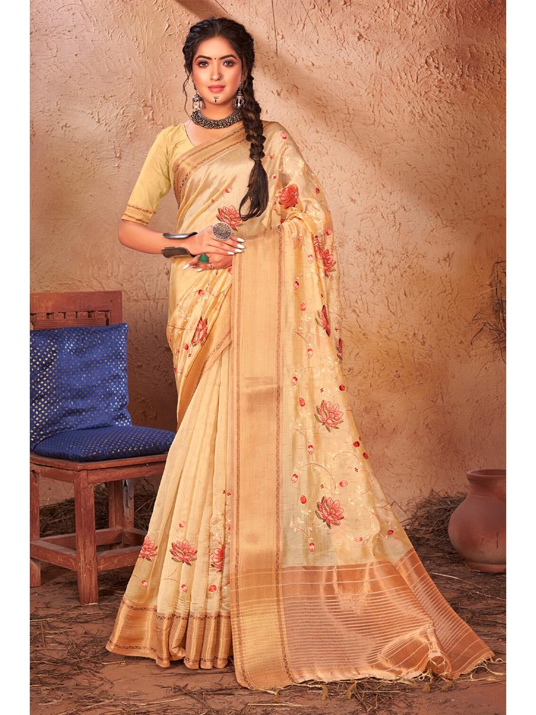 

SANGAM PRINTS Floral Embroidered Zari Organza Saree, Cream