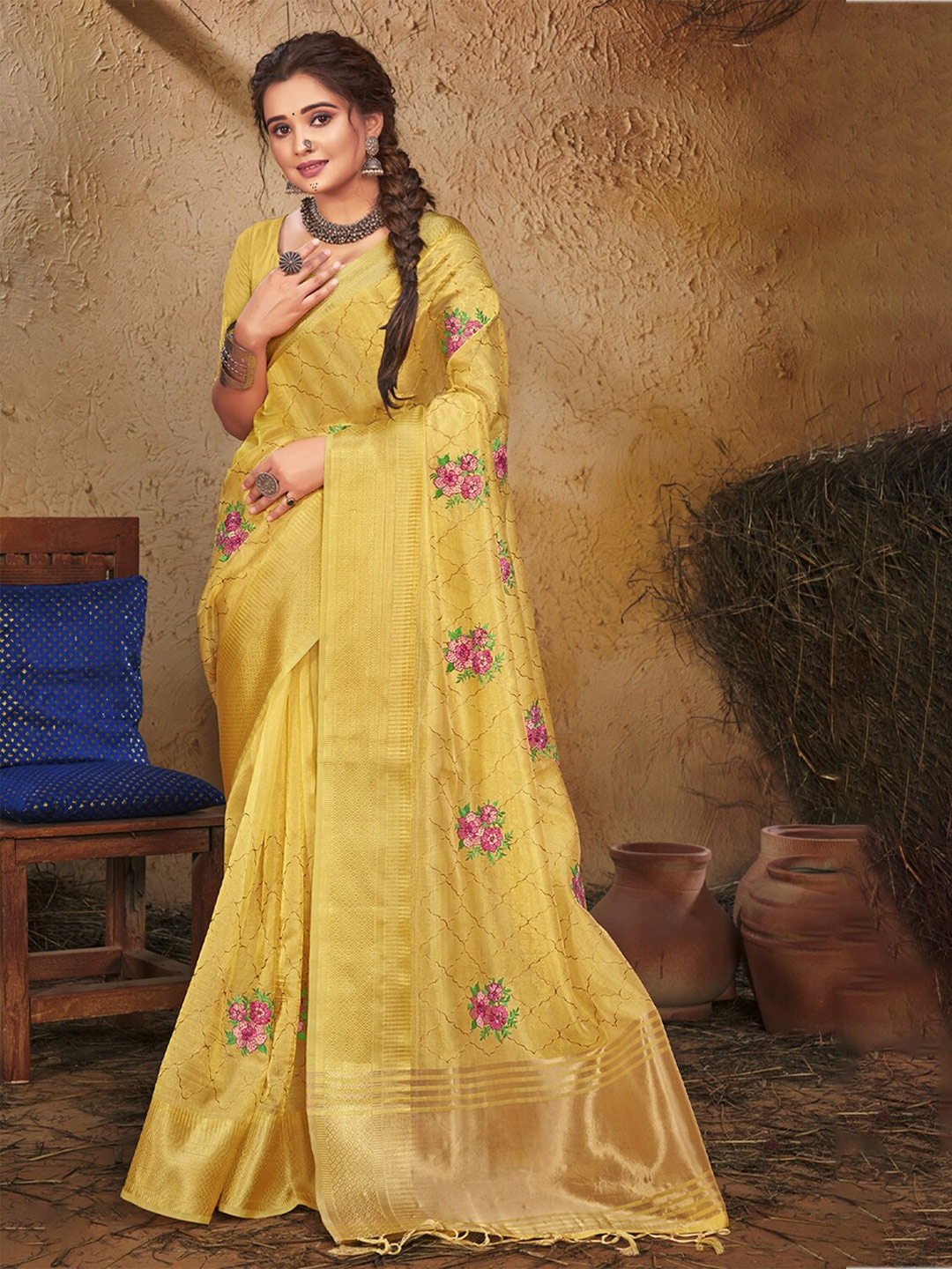 

SANGAM PRINTS Woven Design Zari Organza Saree, Yellow