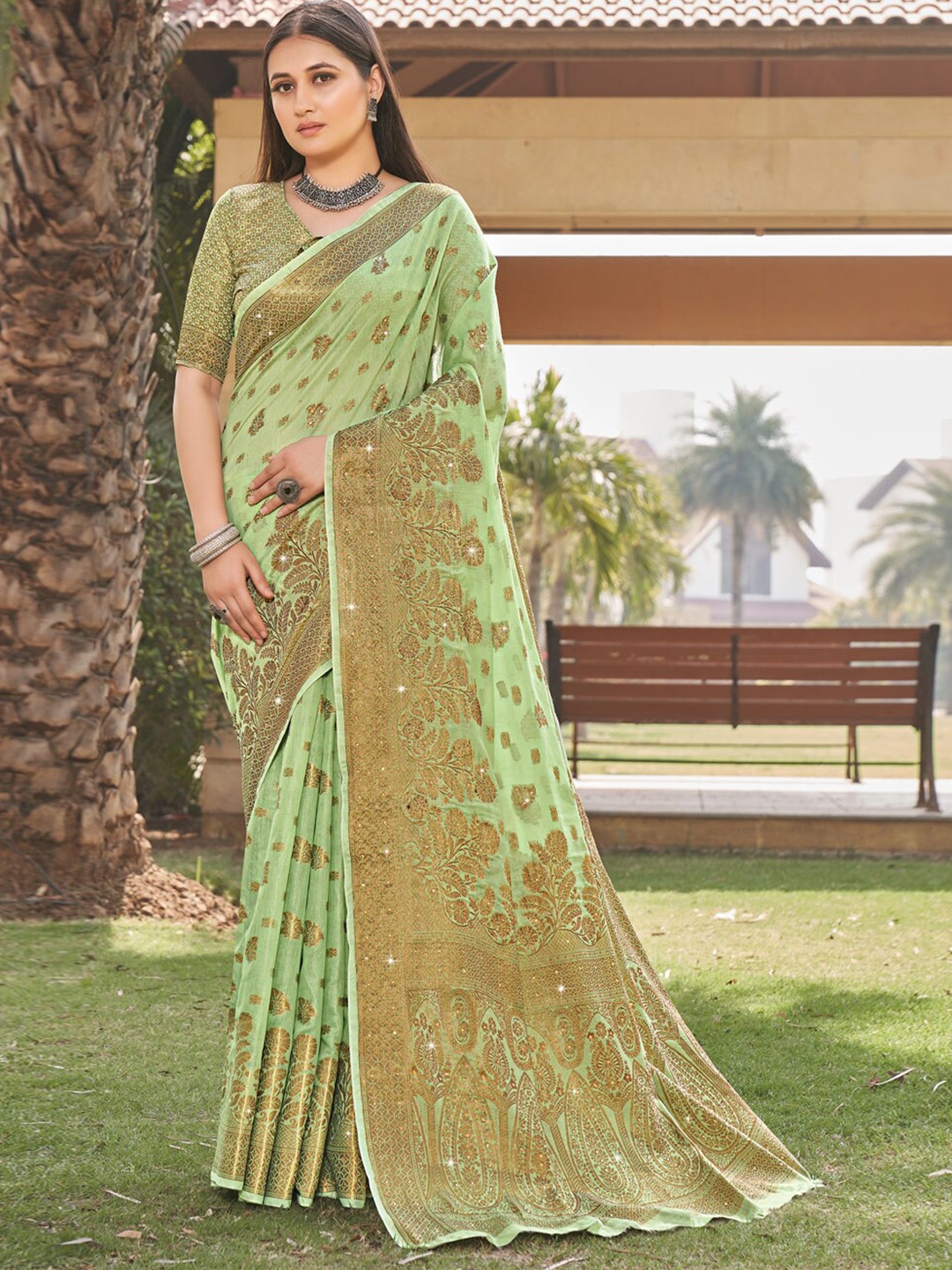 

SANGAM PRINTS Ethnic Motifs Zari Saree, Green
