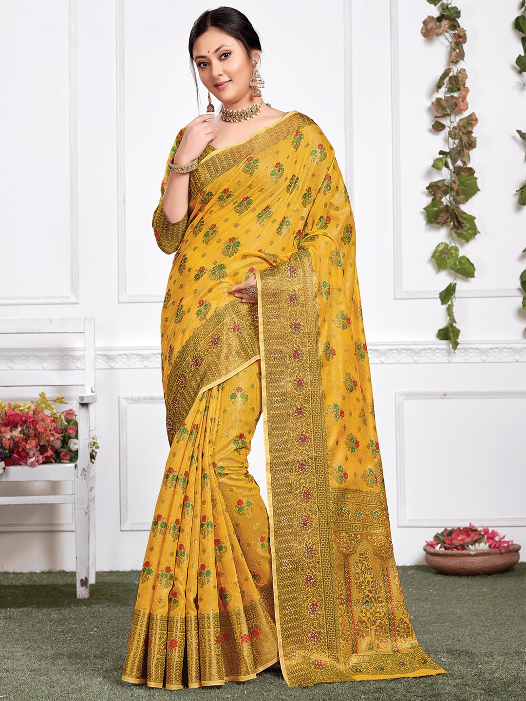 

SANGAM PRINTS Ethnic Motifs Woven Design Festive Saree, Yellow