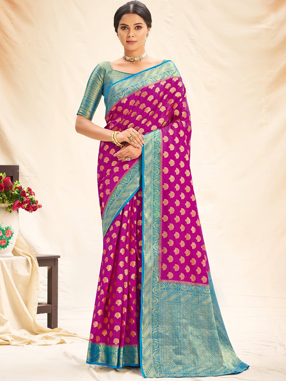 

SANGAM PRINTS Woven Design Zari Saree, Purple