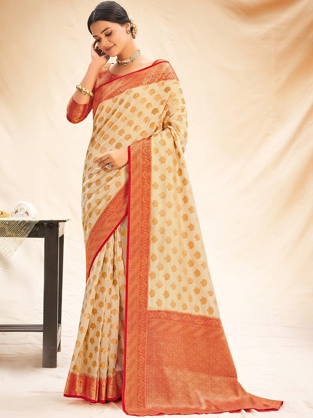 

SANGAM PRINTS Woven Design Zari Silk Blend Saree, Beige