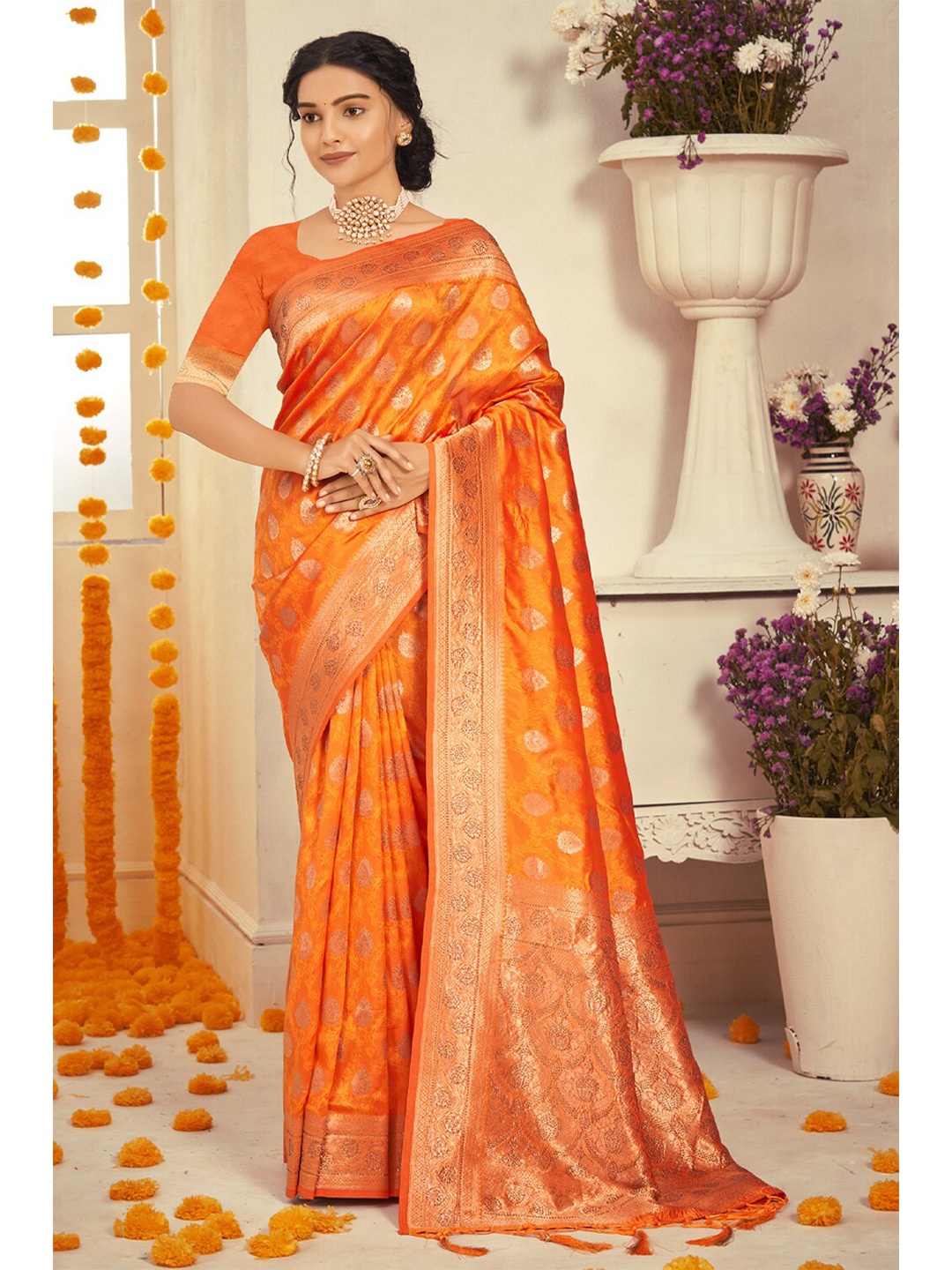 

SANGAM PRINTS Woven Design Zari Saree, Orange