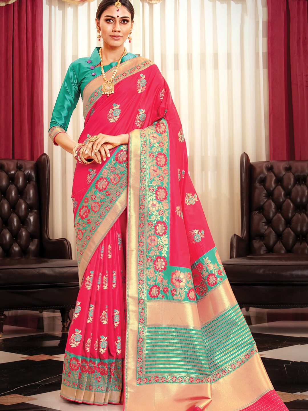 

SANGAM PRINTS Ethnic Motifs Zari Silk Blend Saree, Pink
