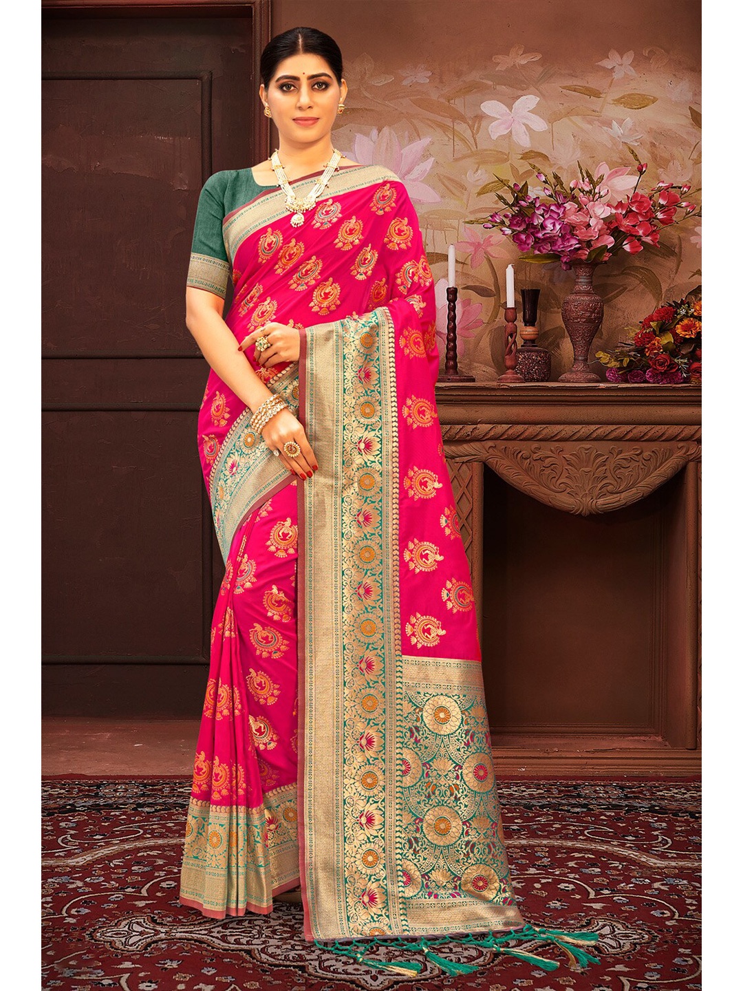 

SANGAM PRINTS Ethnic Motifs Zari Silk Blend Saree, Magenta