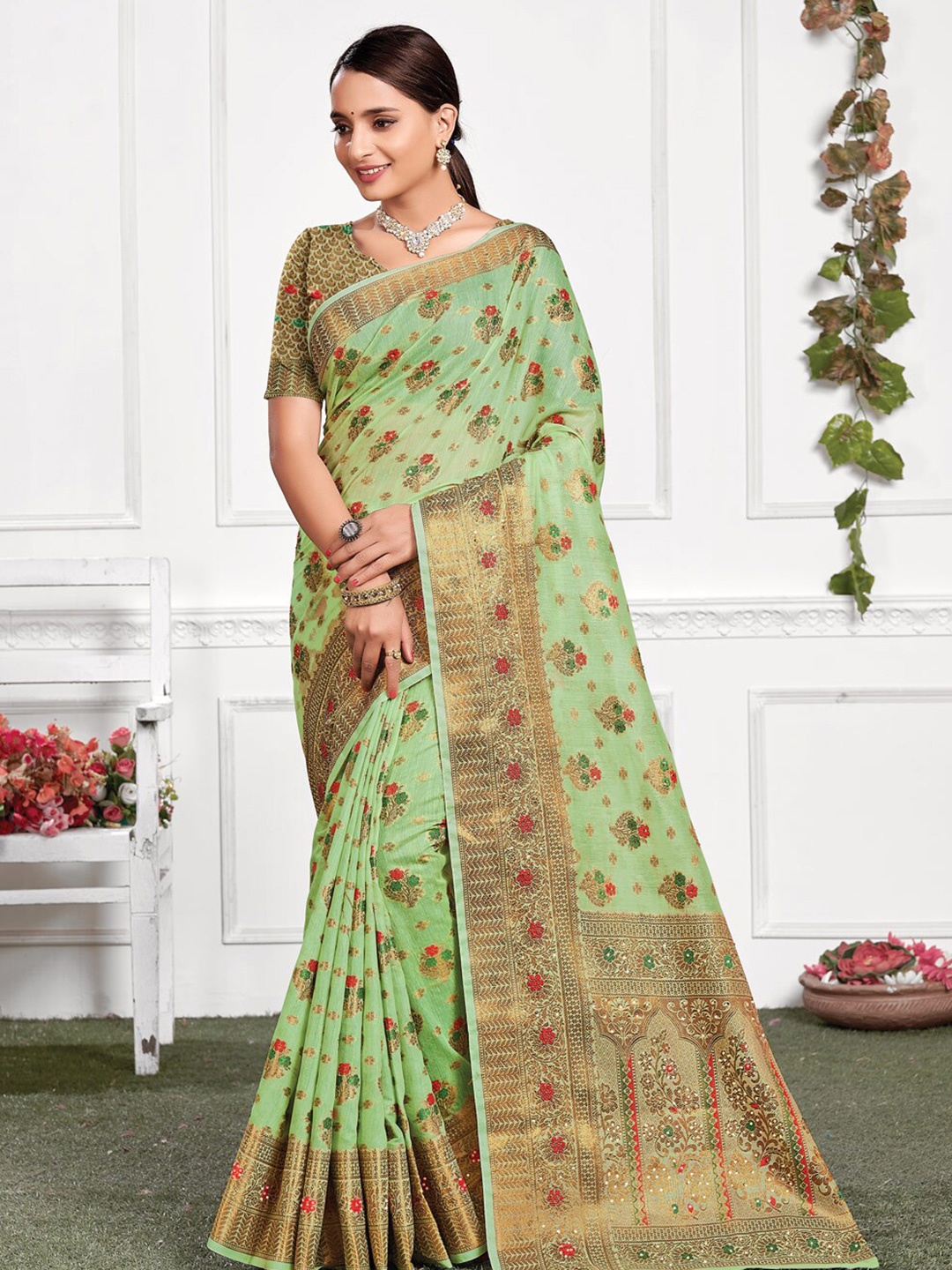 

SANGAM PRINTS Sea Green & Red Woven Design Zari Saree