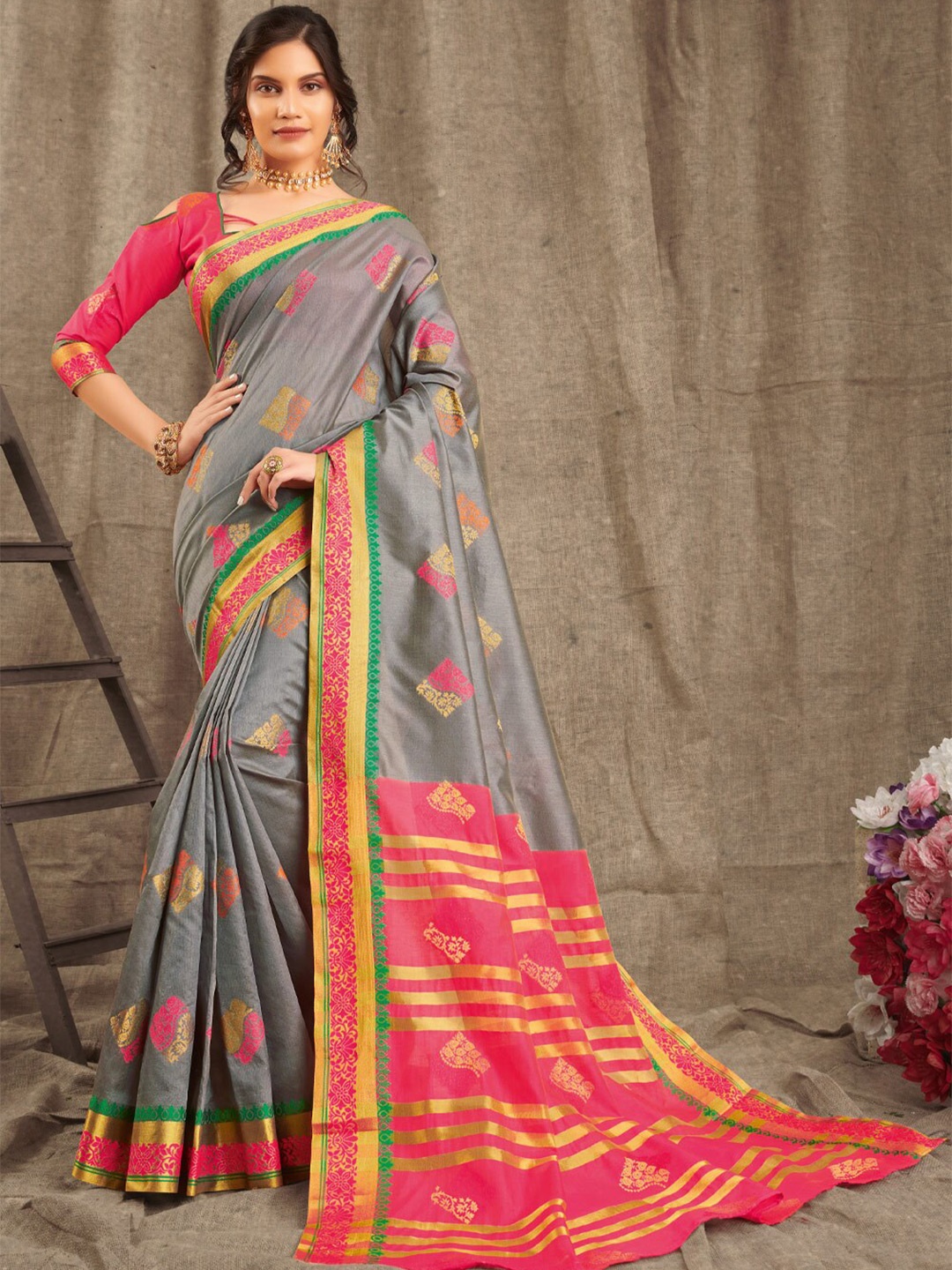 

SANGAM PRINTS Woven Design Zari Saree, Grey