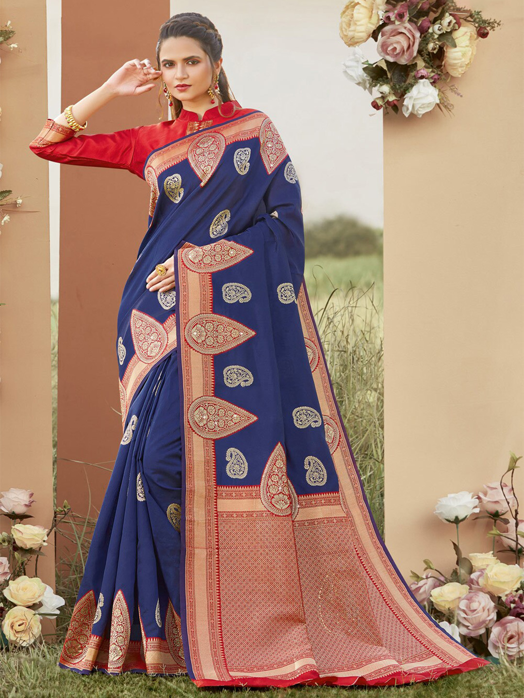 

SANGAM PRINTS Woven Design Silk Blend Saree, Blue