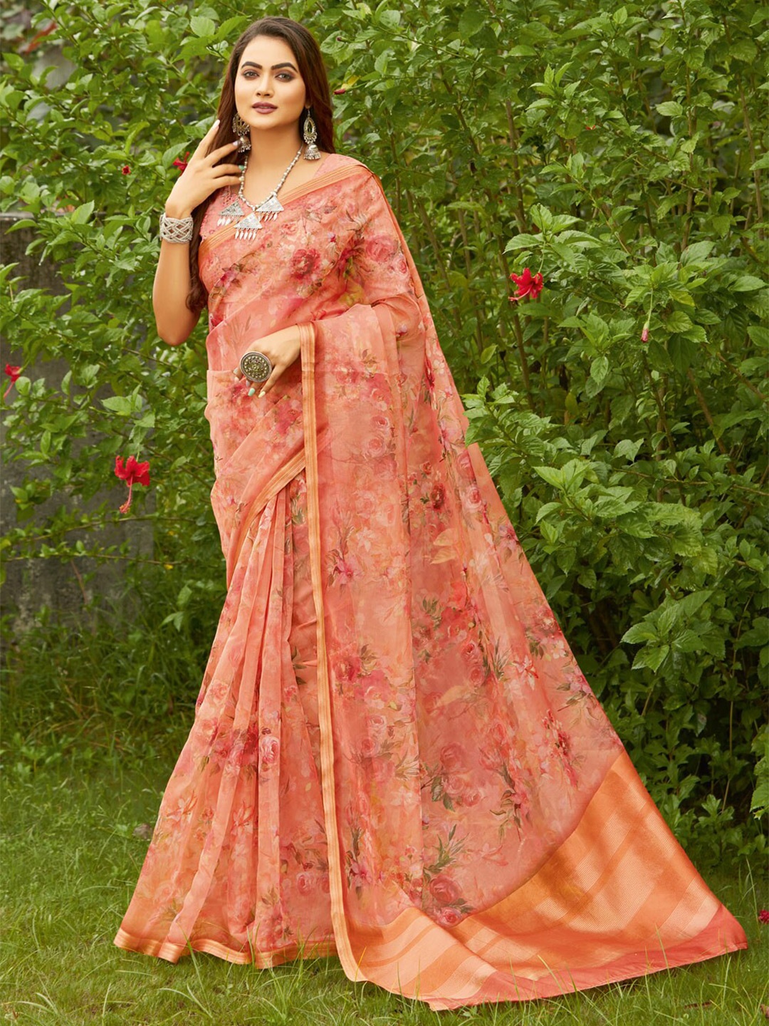 

SANGAM PRINTS Floral Zari Organza Saree, Peach