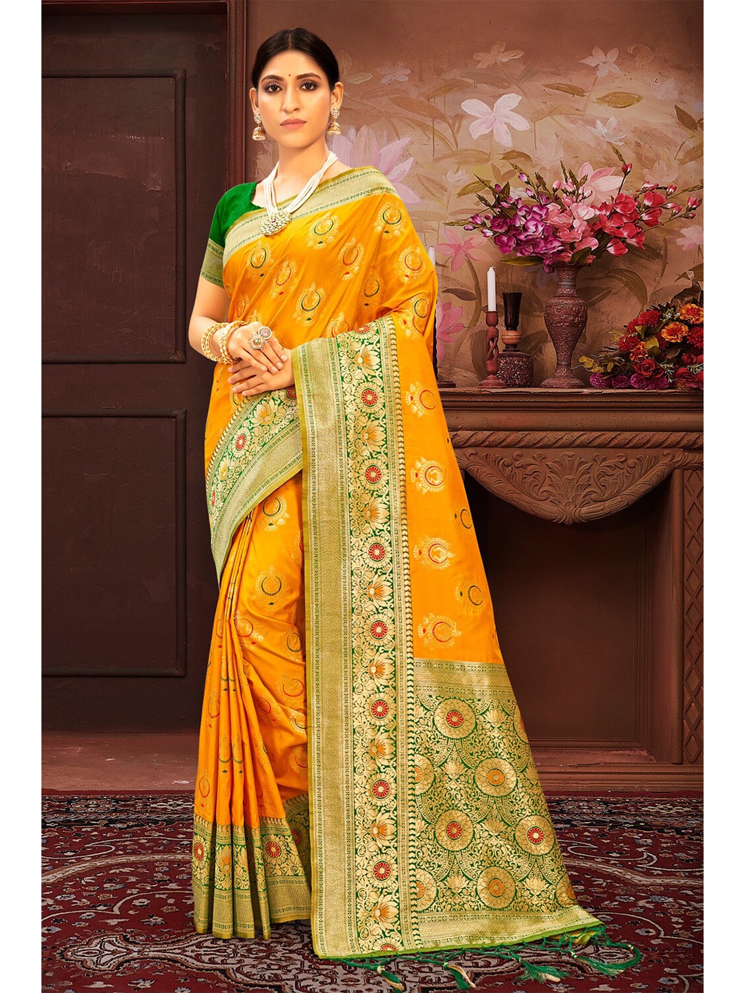 

SANGAM PRINTS Ethnic Motifs Zari Saree, Yellow
