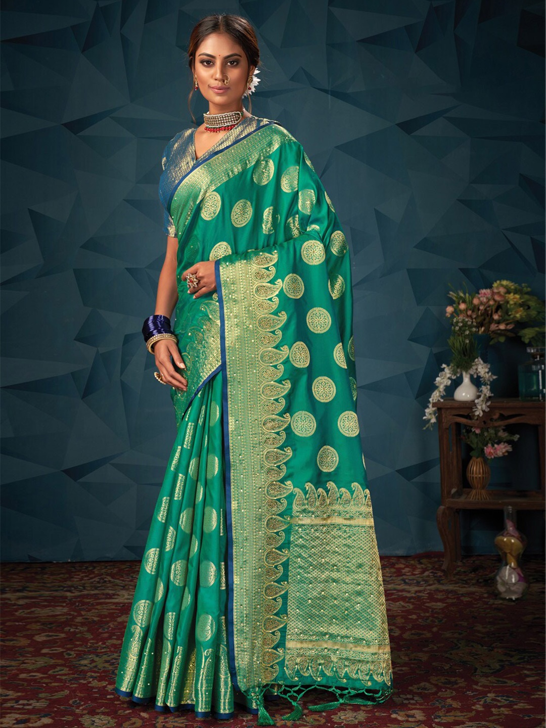 

SANGAM PRINTS Ethnic Motifs Zari Saree, Sea green