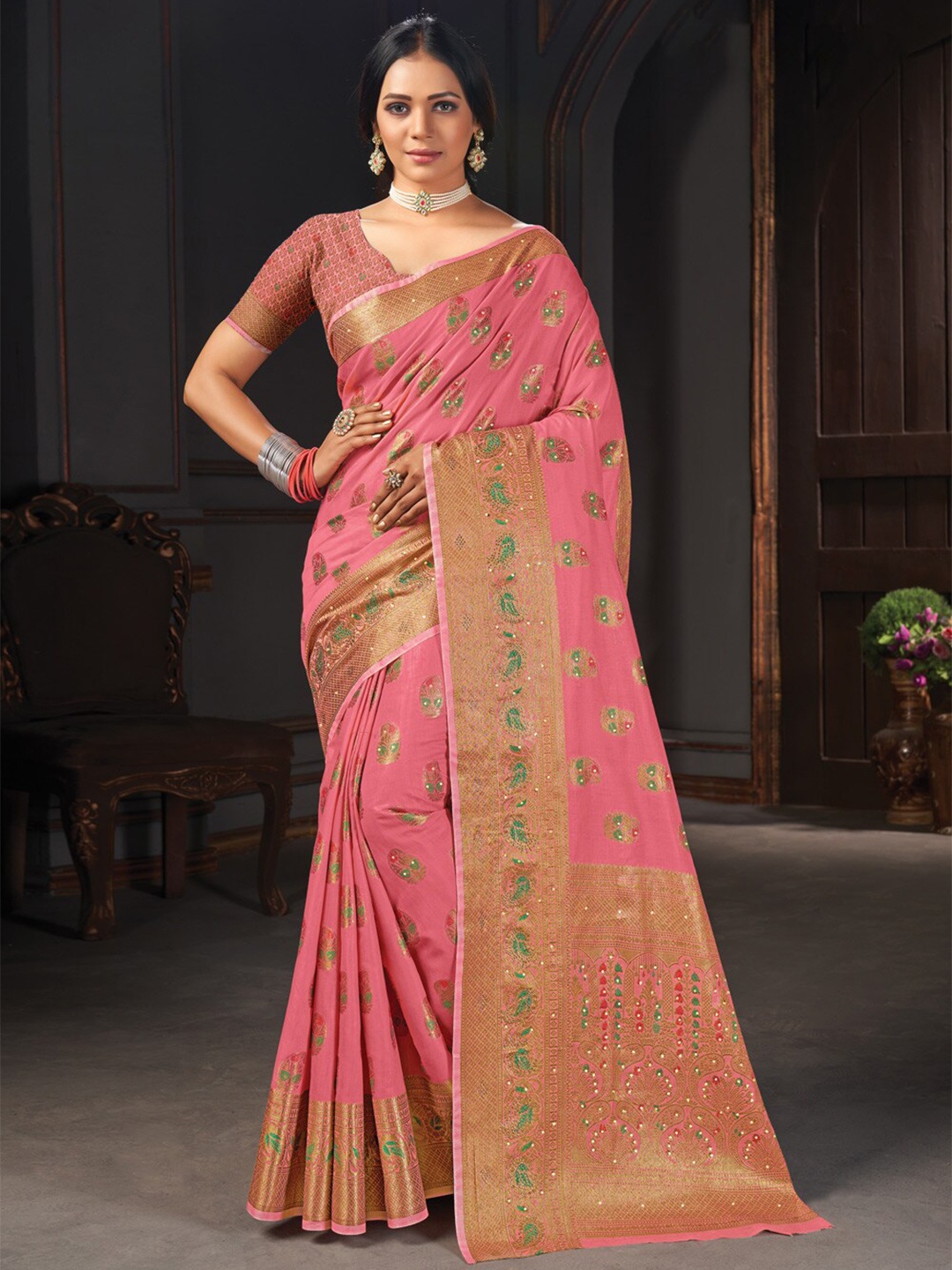 

SANGAM PRINTS Woven Design Zari Saree, Pink