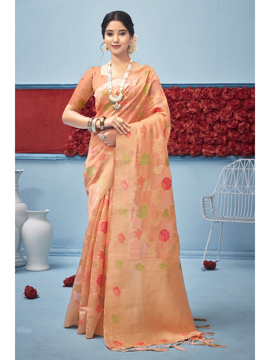 

SANGAM PRINTS Woven Design Zari Organza Saree, Peach