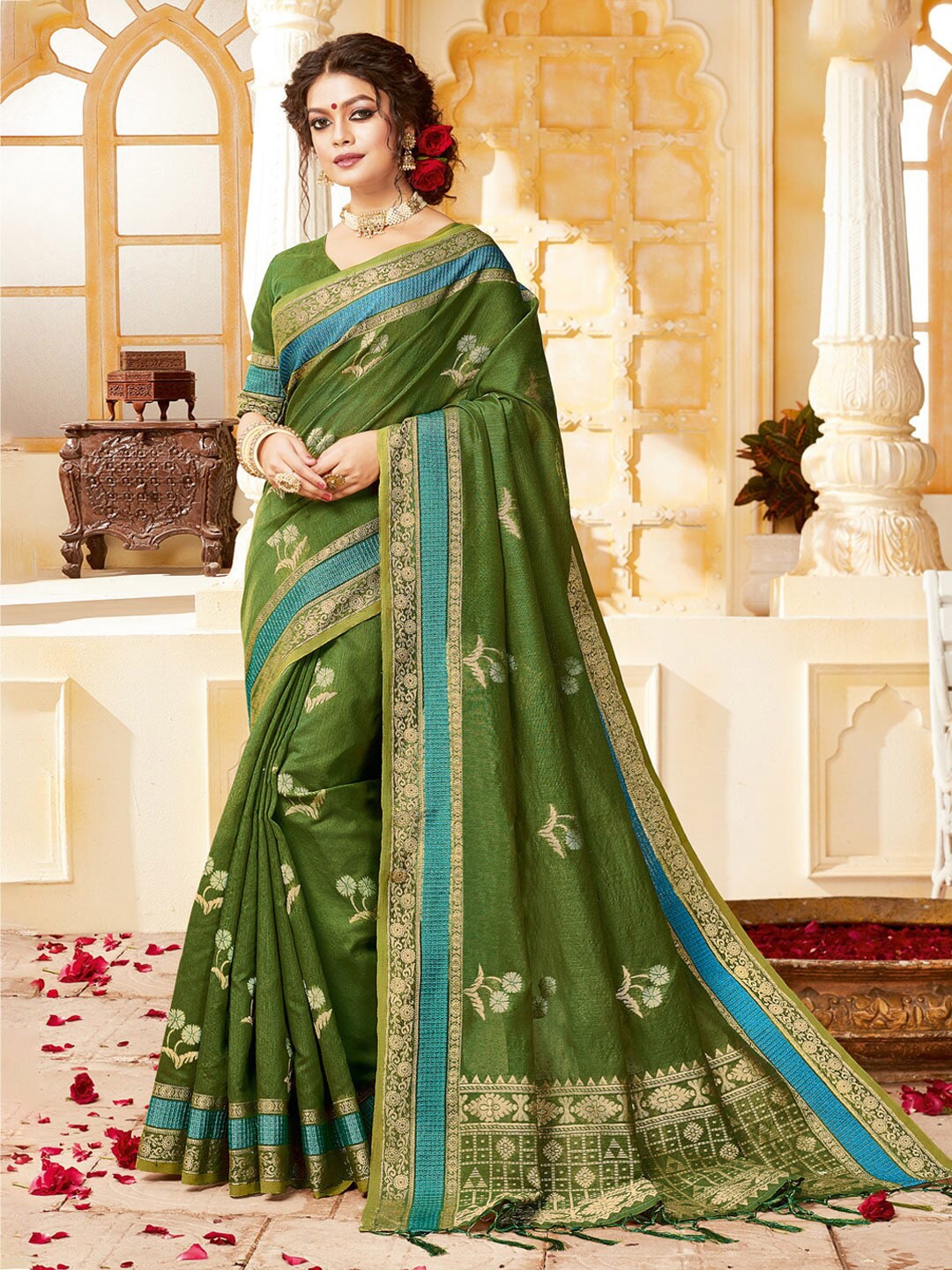 

SANGAM PRINTS Woven Design Zari Saree, Green