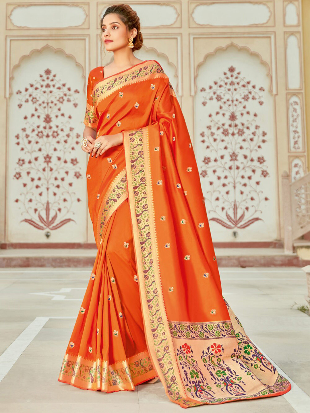 

SANGAM PRINTS Ethnic Motifs Zari Silk Blend Saree, Orange