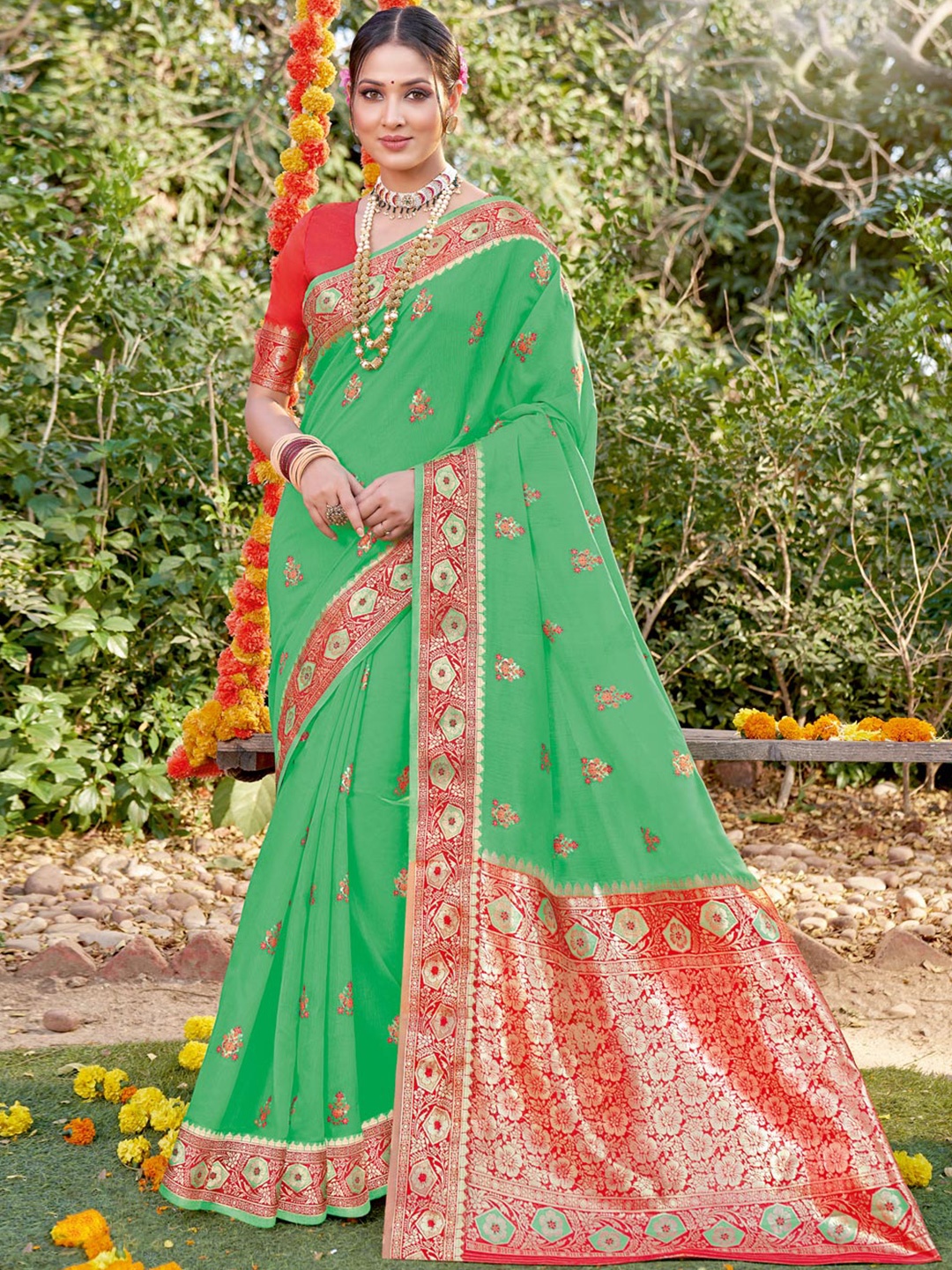 

SANGAM PRINTS Ethnic Motifs Zari Saree, Sea green