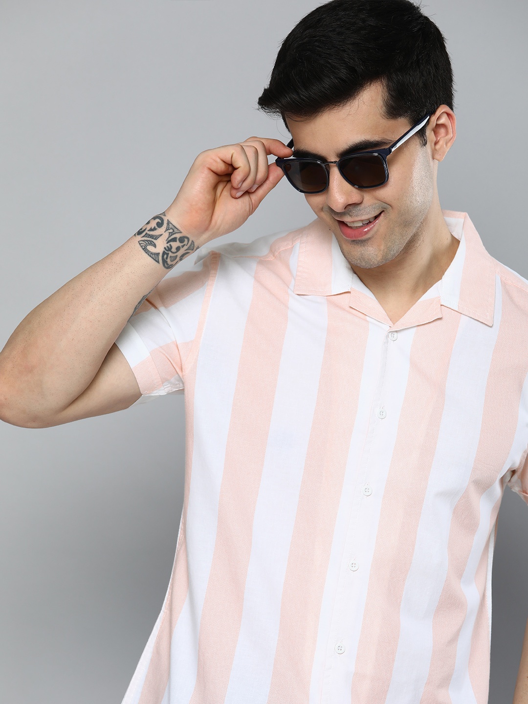 

HERE&NOW Men Slim Fit Striped Casual Shirt, Pink