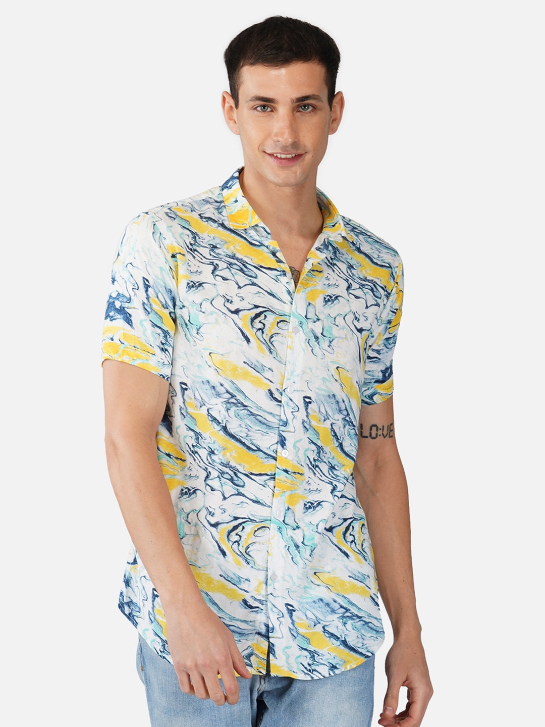 

Tinted Men Comfort Printed Casual Shirt, White