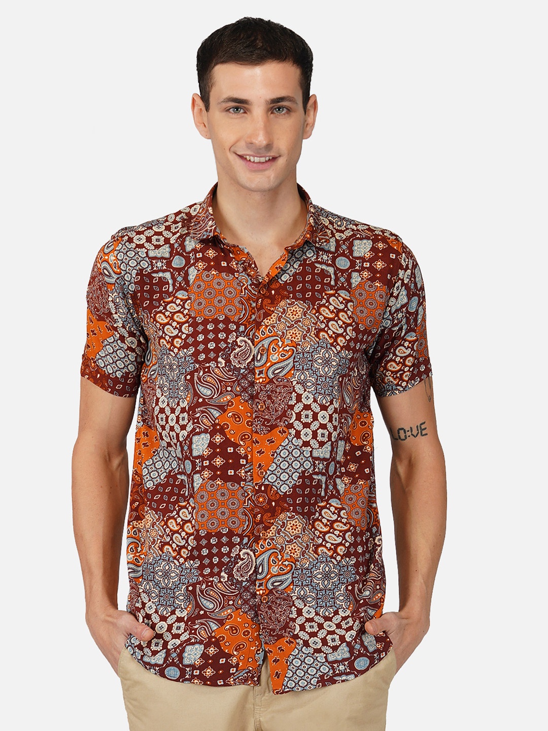 

Tinted Men Comfort Printed Casual Shirt, Brown