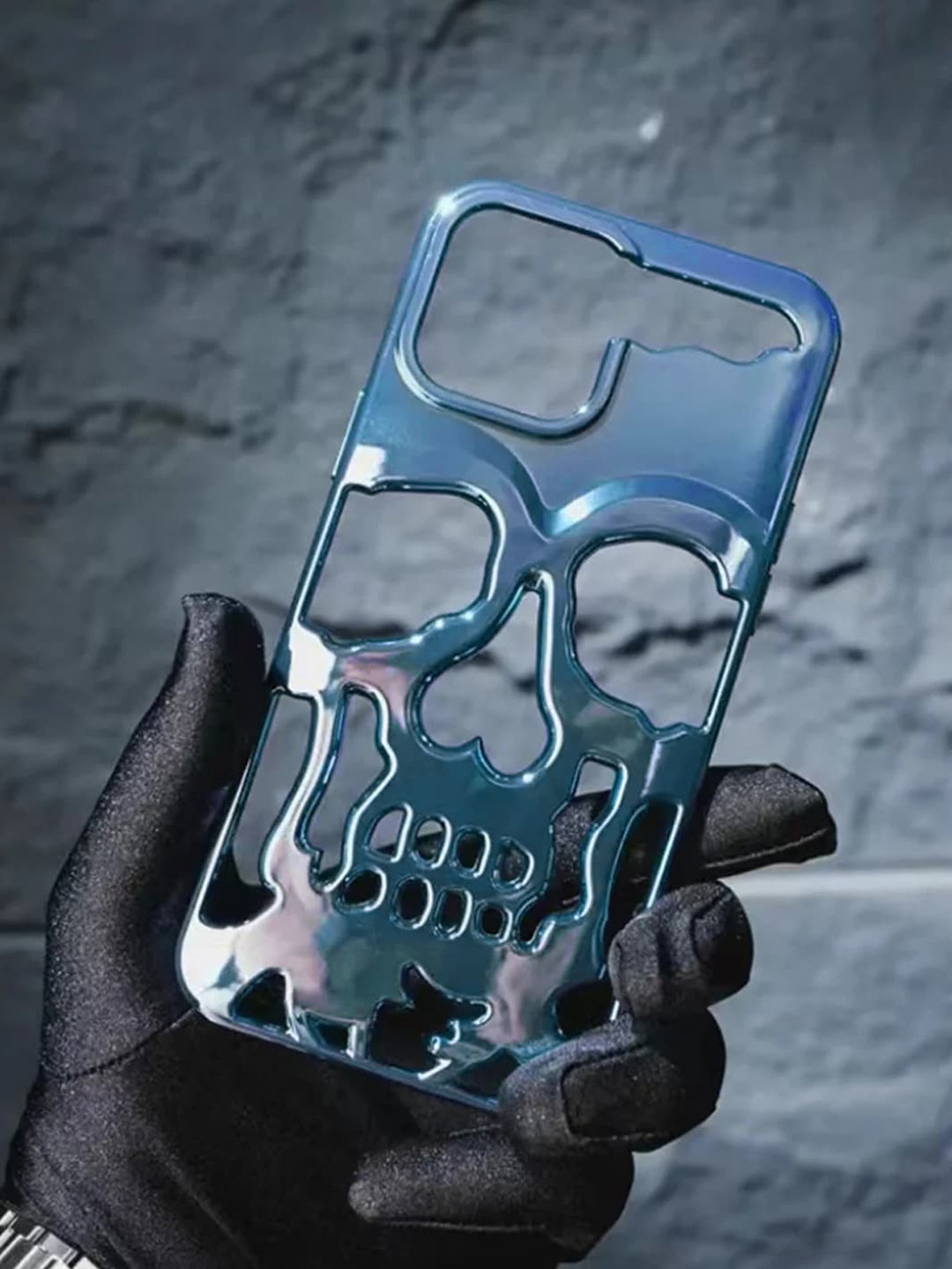 

TREEMODA 3D Electroplated Skull iPhone 12 Back Case, Blue