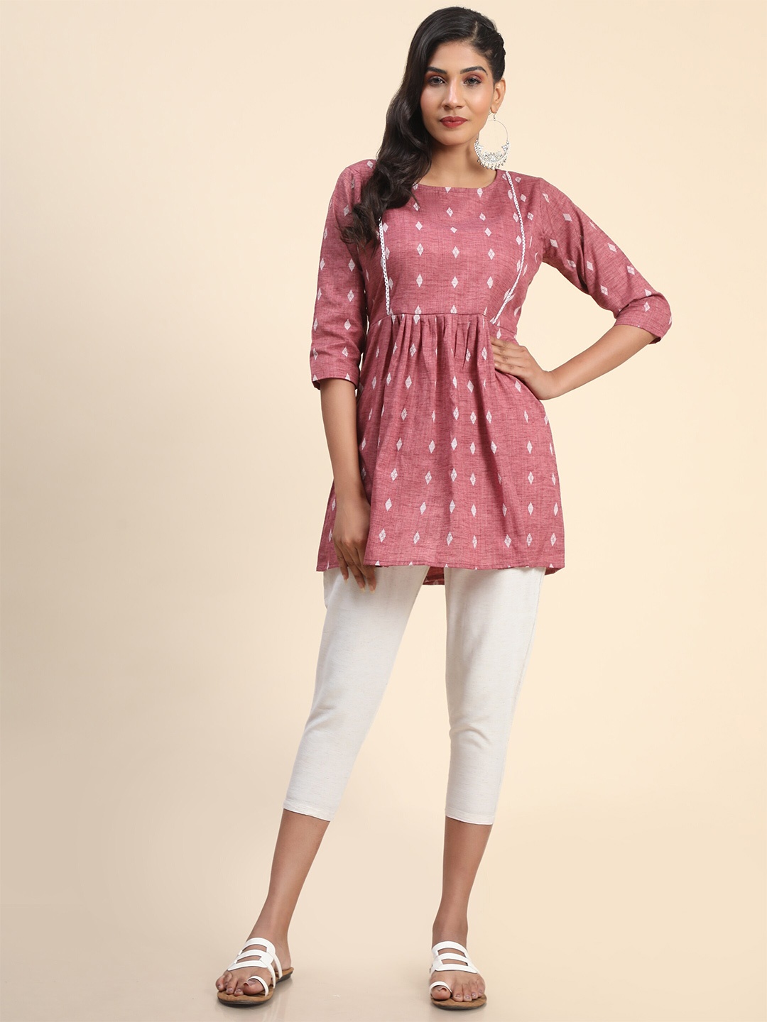 

Ekta Textiles Pink & White Boat Neck Tunic