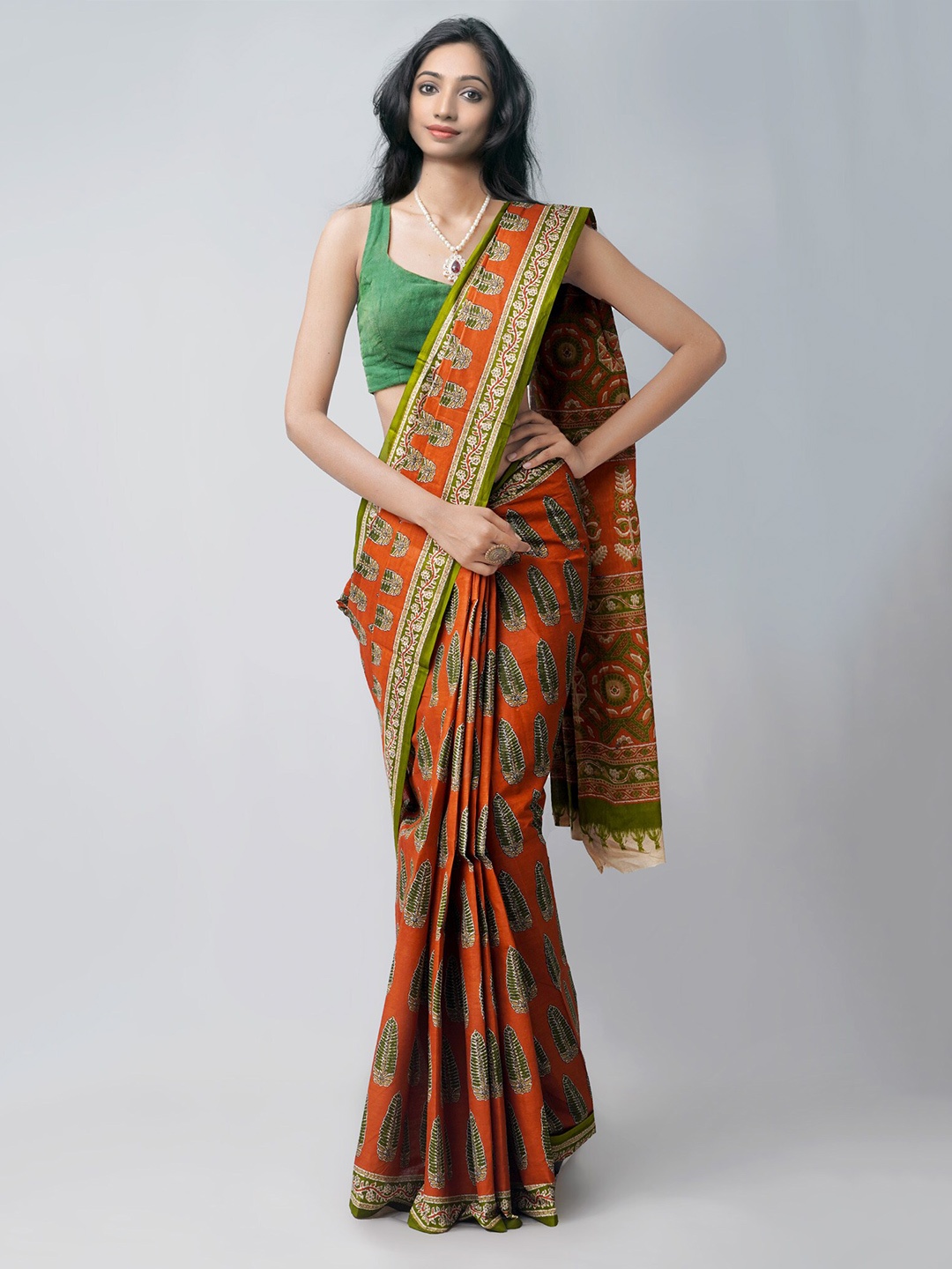

Unnati Silks Red & Ethnic Motifs Pure Cotton Kovai Saree