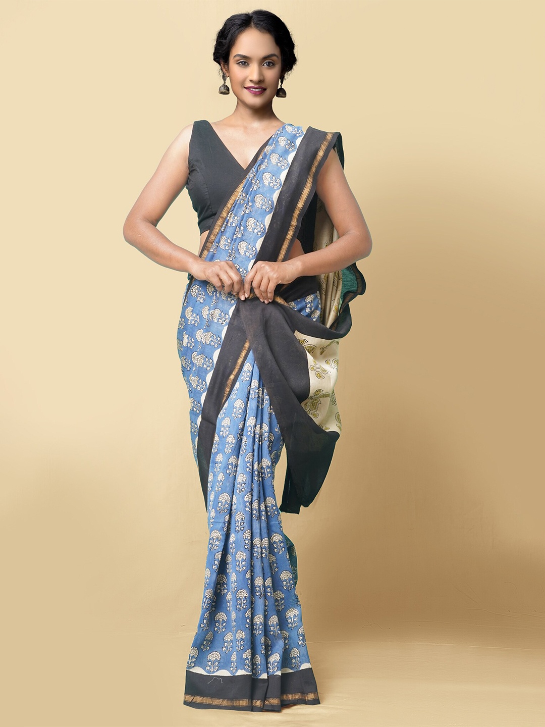 

Unnati Silks Floral Zari Silk Cotton Bagru Saree, Blue