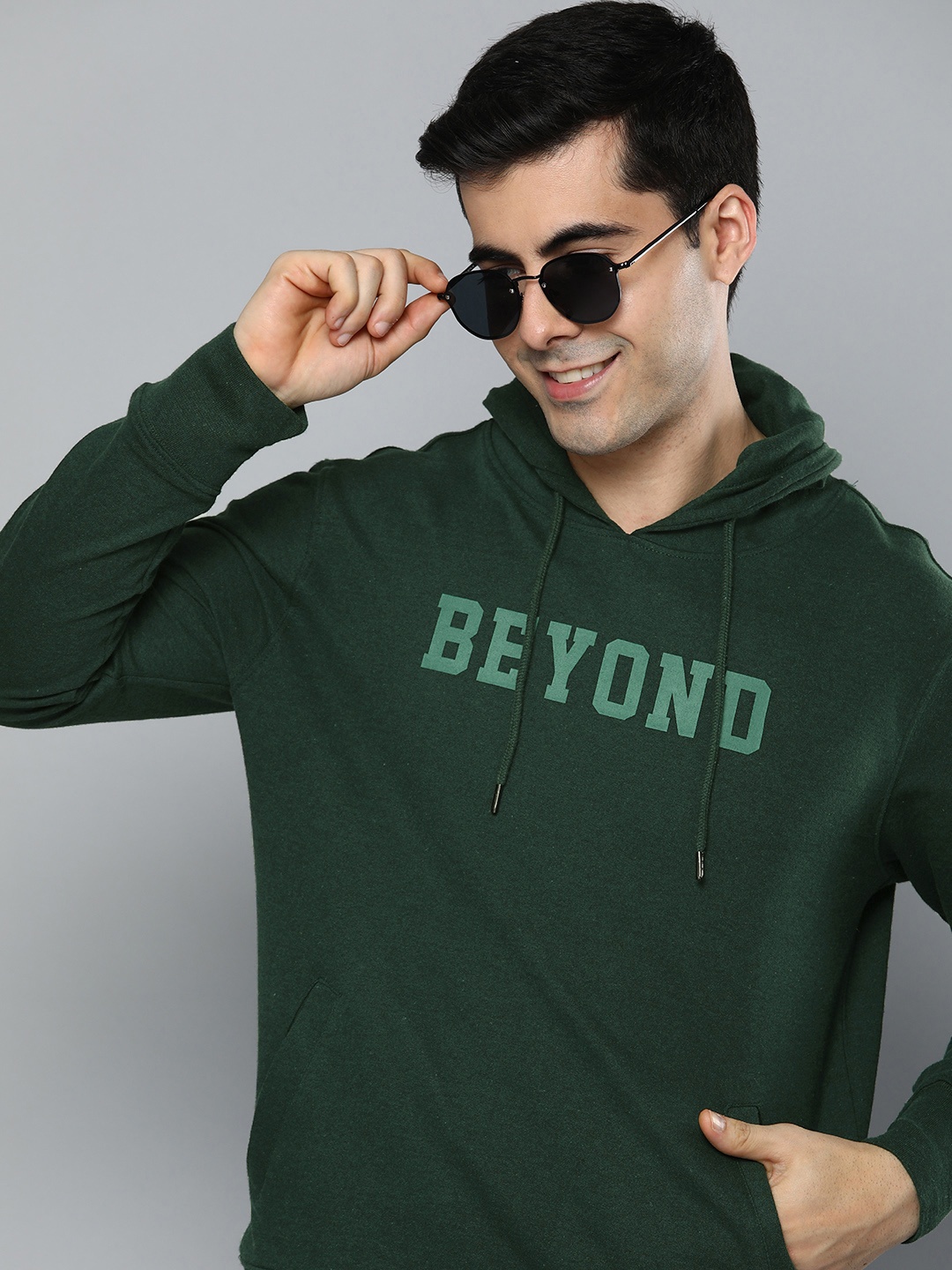 

HERE&NOW Men Printed Hooded Sweatshirt, Green