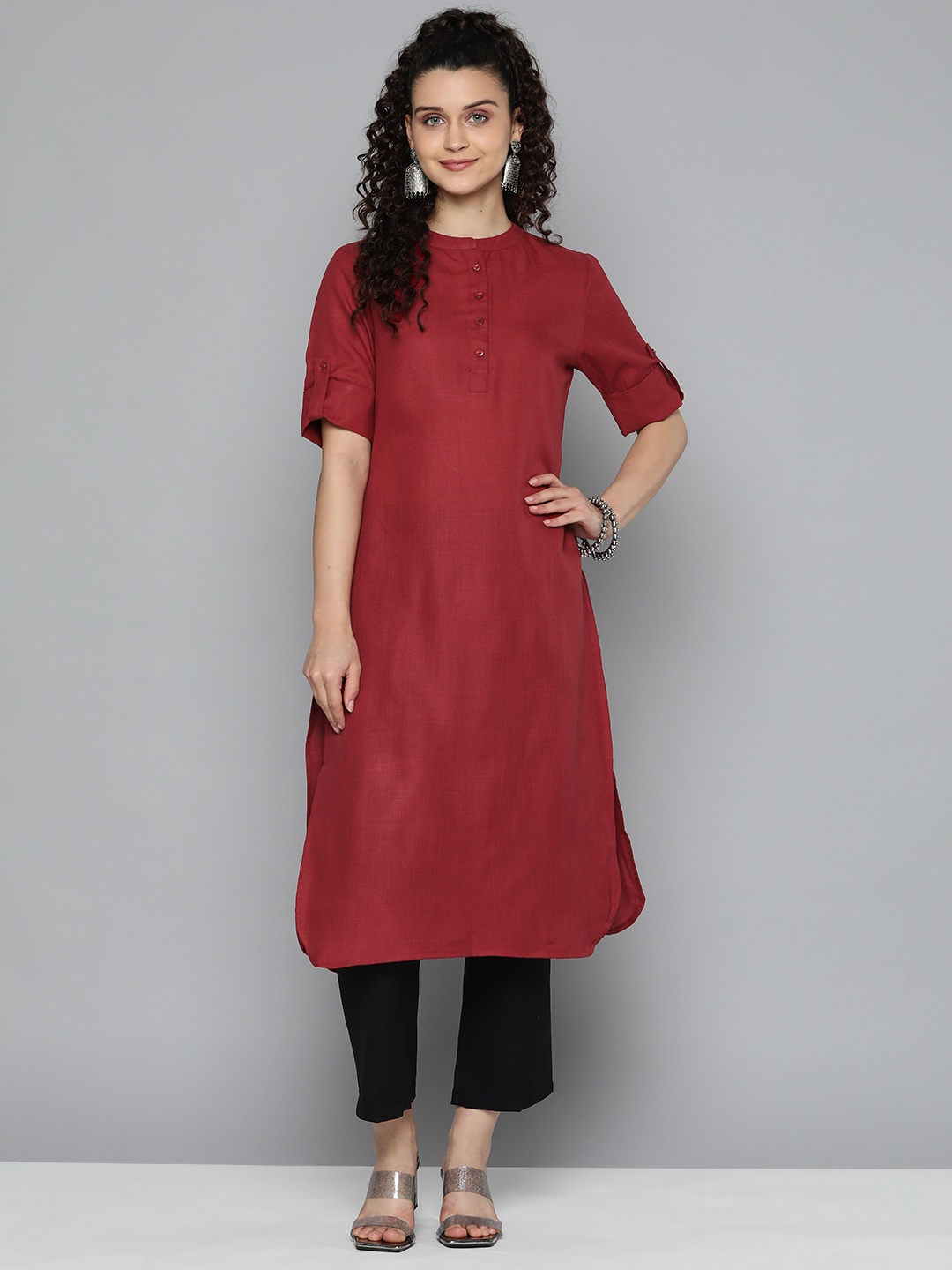 

HERE&NOW Women Solid Roll-Up Sleeves Kurta, Red