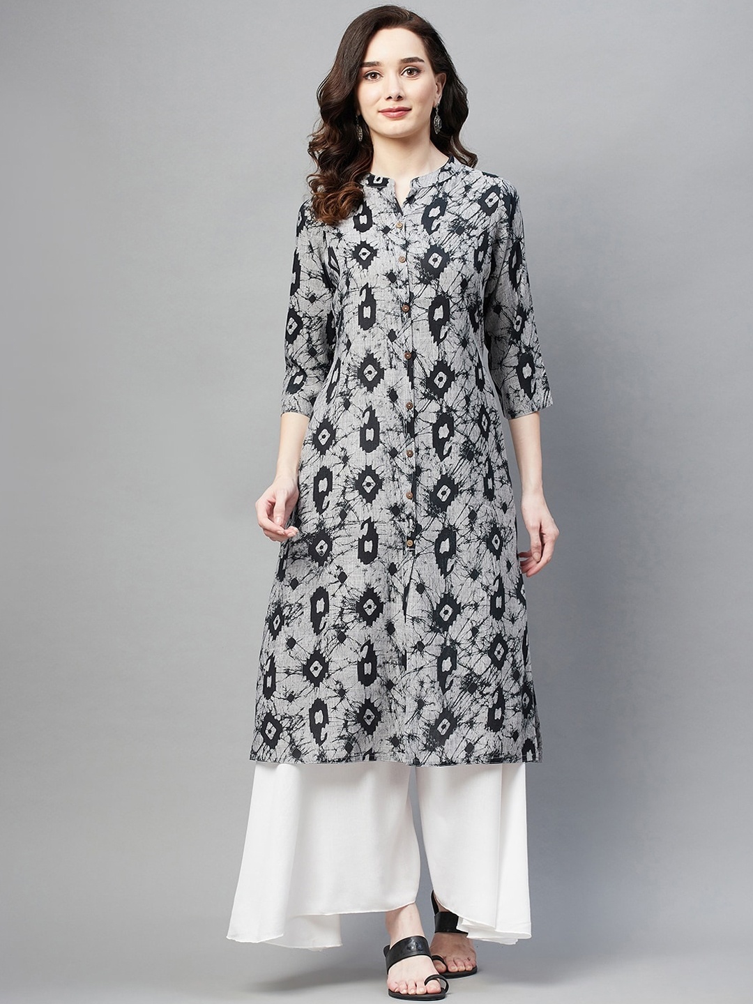 

Aarika Ethnic Motifs Printed Chikankari Kurta, Black