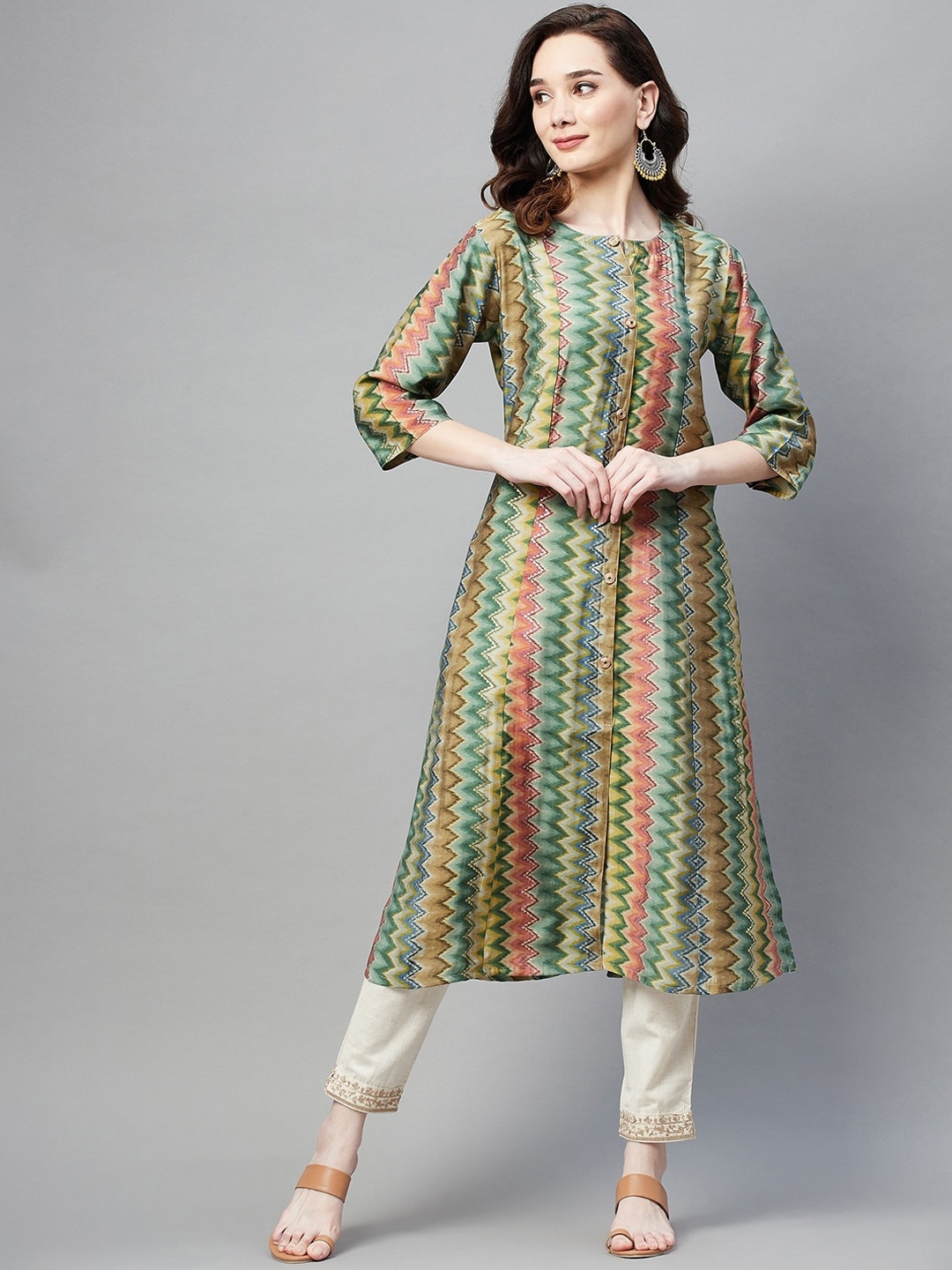 

Aarika Women Chevron Striped Cotton Kurta, Green