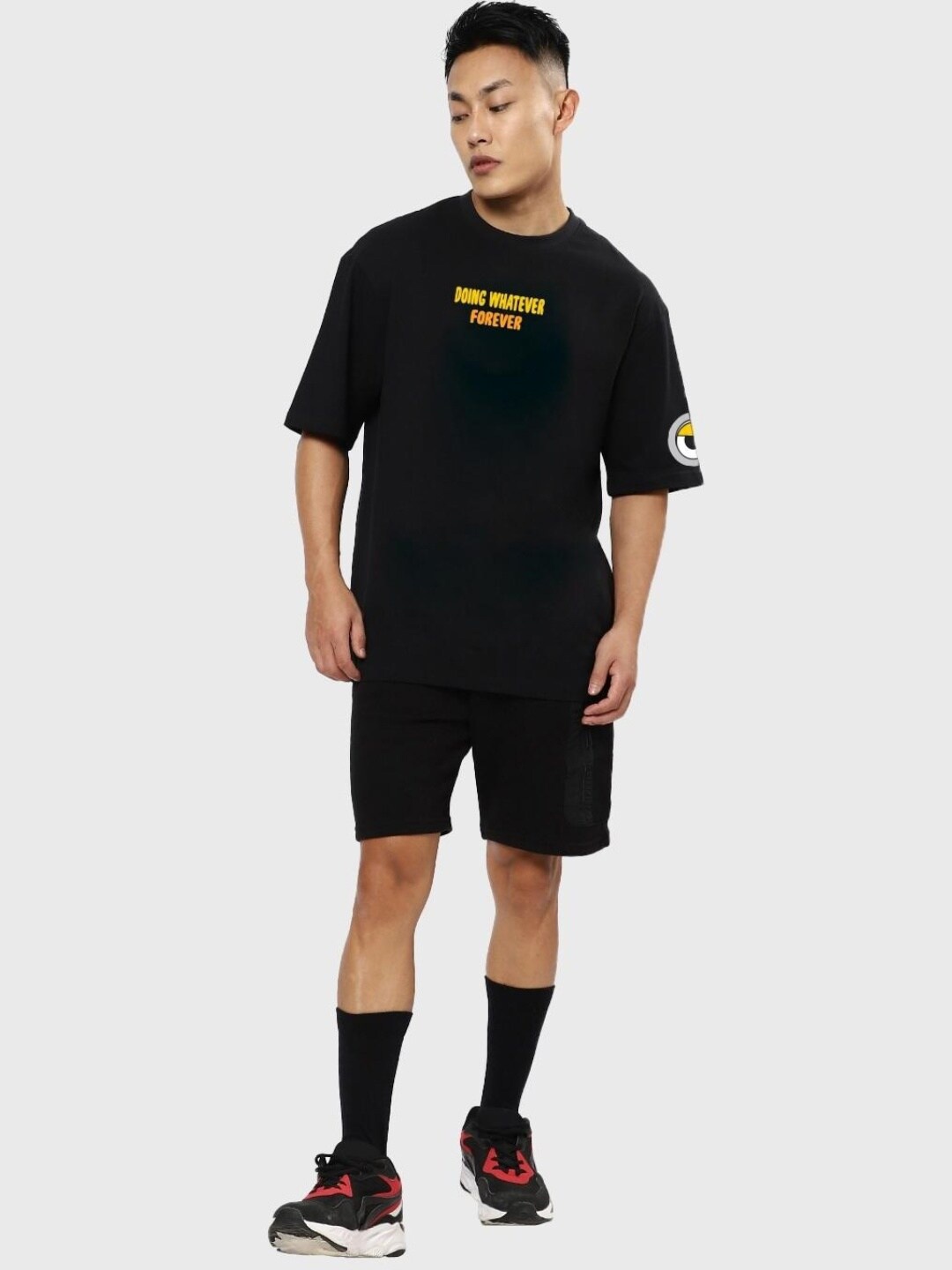 

Bewakoof Men Printed Drop-Shoulder Sleeves Pure Cotton Loose T-shirt, Black
