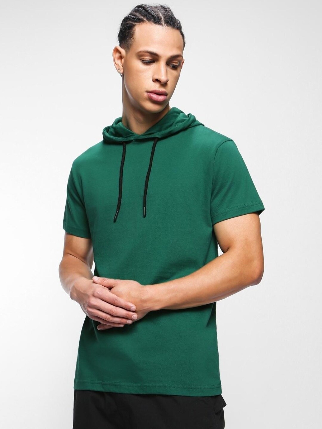 

Bewakoof Men Pure Cotton T-shirt, Green