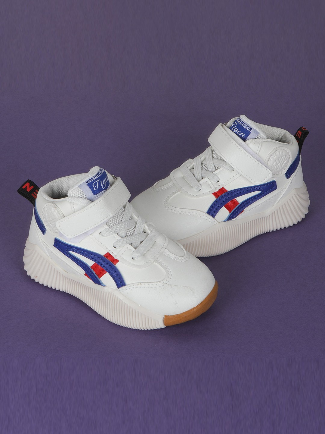 

FEETWELL SHOES Unisex Kids White Woven Design Sneakers
