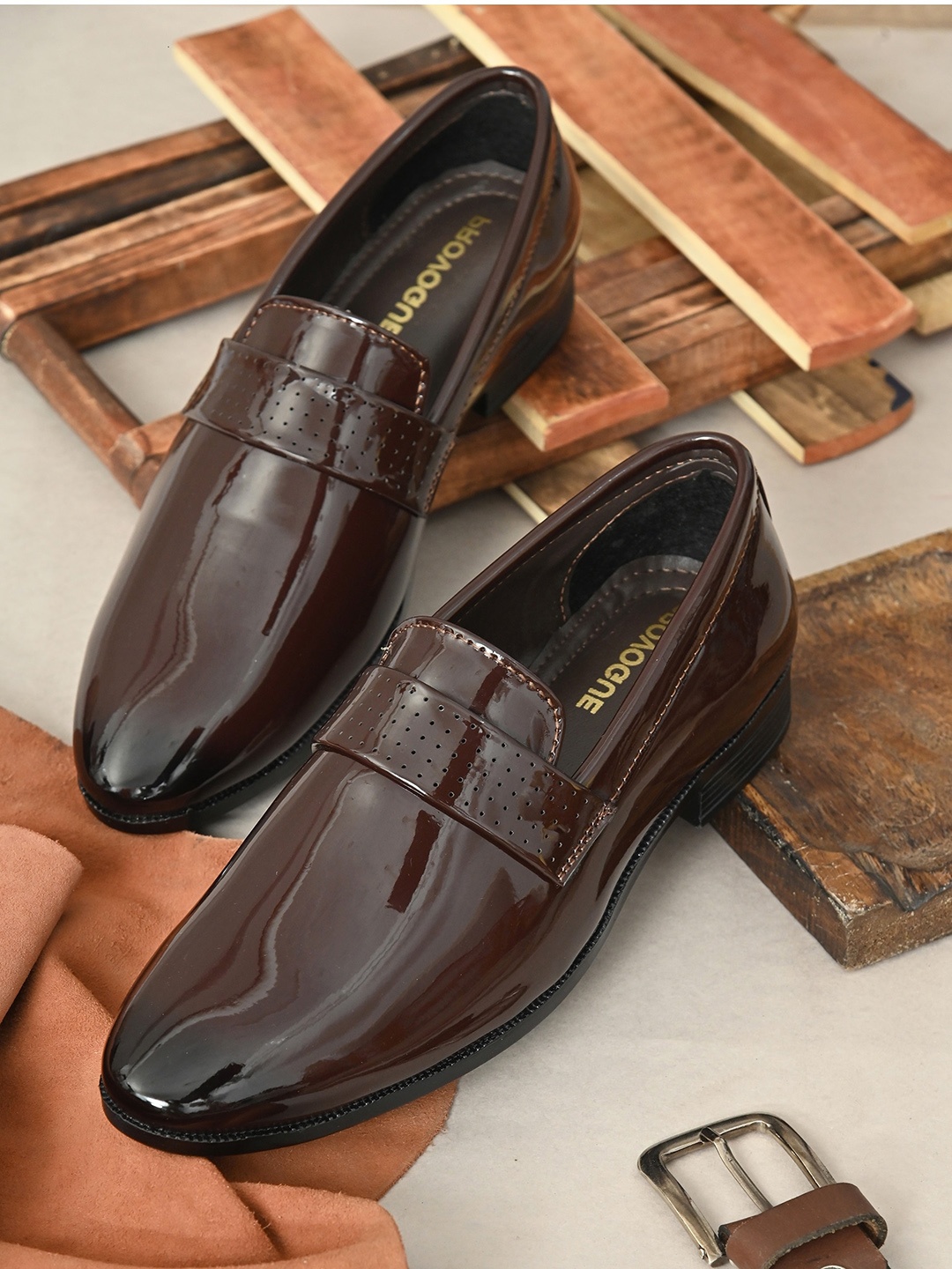 

Provogue Men Solid Formal Loafers, Brown