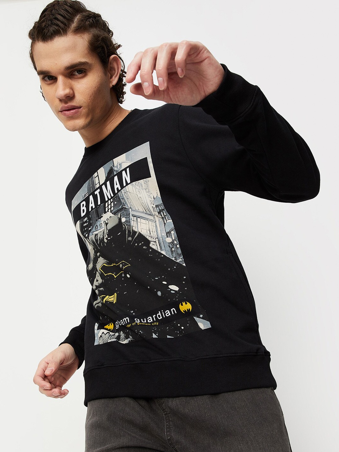 

max Men Batman Printed Round Neck Sweatshirt, Black