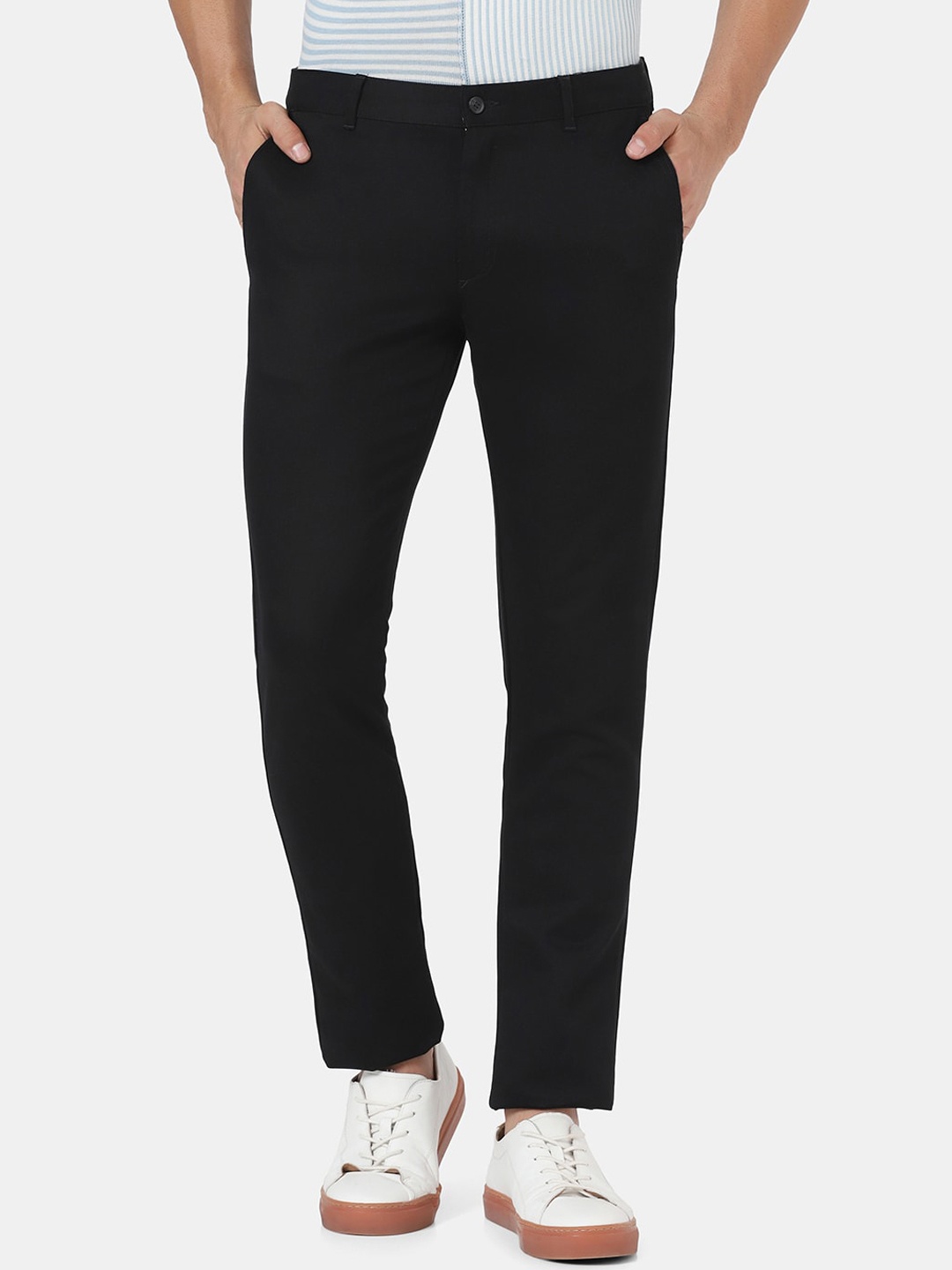 

Blackberrys Men Slim Fit Low-Rise Wrinkle Free Cotton Chinos Trousers, Black