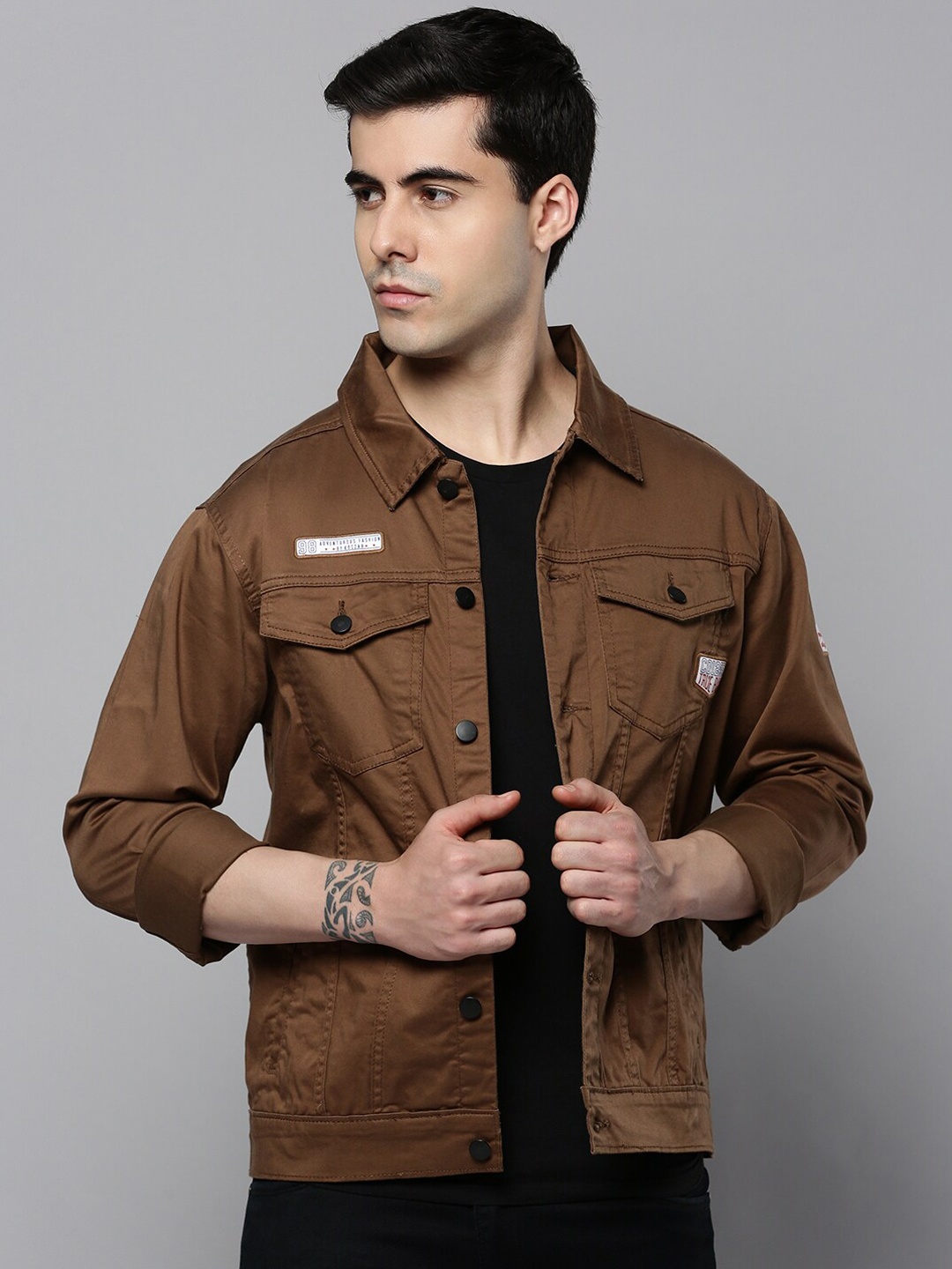 

SHOWOFF Men Cotton Denim Jacket, Camel brown