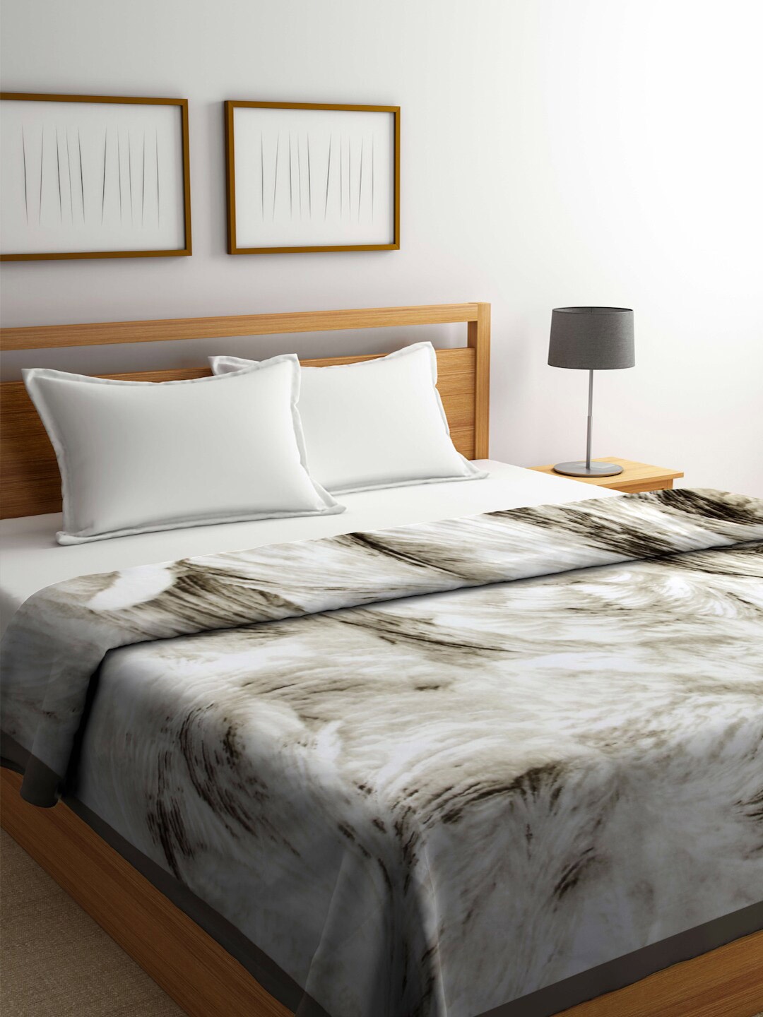 

KLOTTHE Green & White Abstract Printed 1000 GSM Woolen Heavy Double Bed Blanket