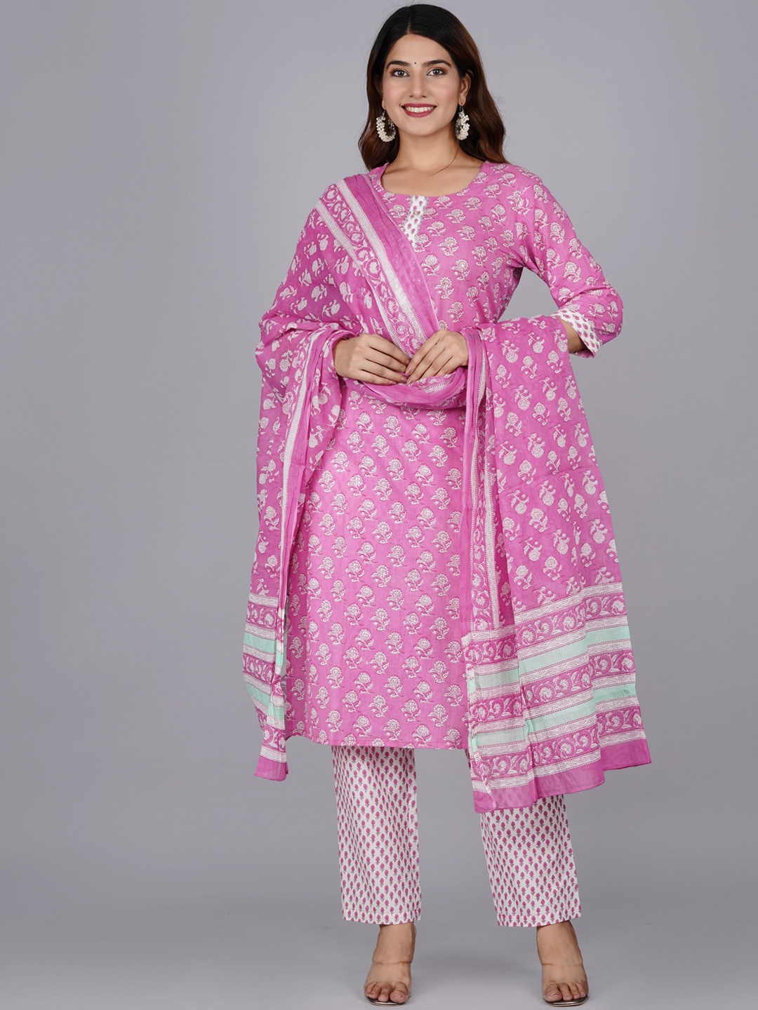 

JAIPURI COLLECTION Women Floral Printed Pure Cotton Kurta with Trousers & With Dupatta, Pink