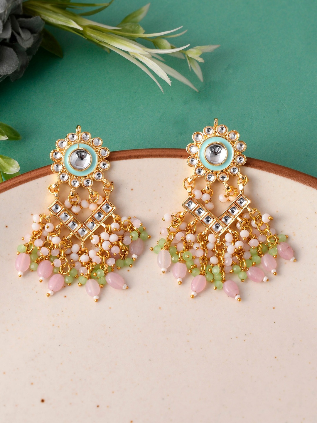 

DASTOOR Gold-Plated Kundan Studded Drop Earrings